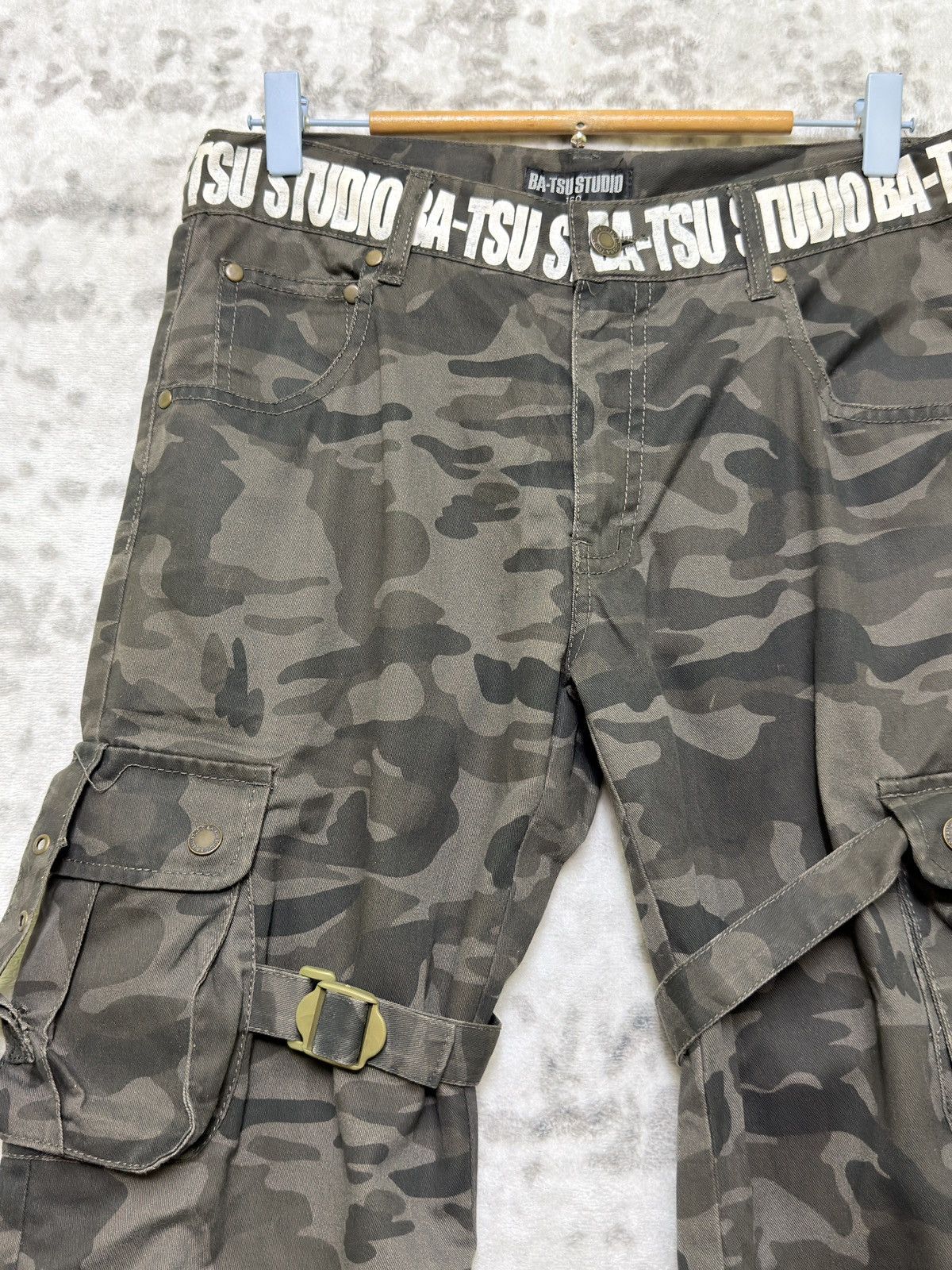 GOA BA-TSU STUDIO Camo Multi Pocket Punk Cargo Pants Size US 29 - 4 Thumbnail