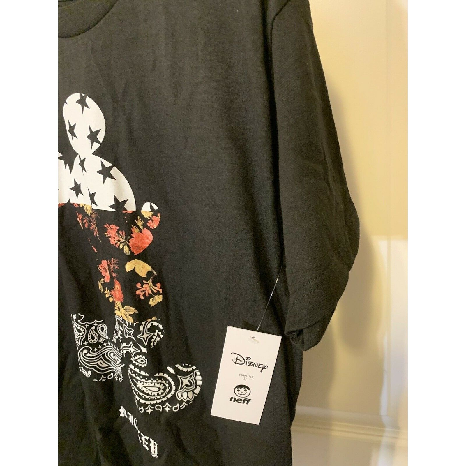 NEFF New Disney NEFF MICKEY M28 Men’s Sz M T-SHIRT Black NWT Size US M / EU 48-50 / 2 - 5 Thumbnail
