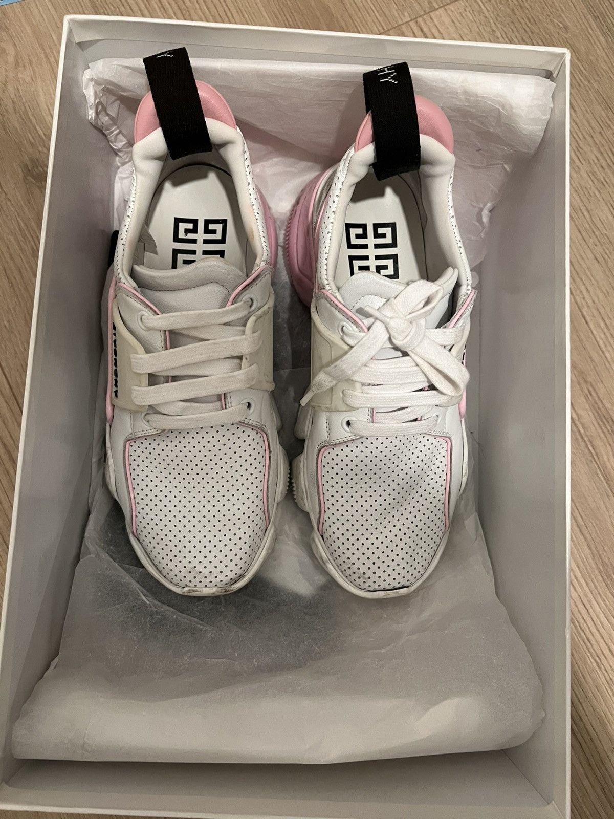 Givenchy Pink and White Givenchy Size US 6 / IT 36 - 1 Thumbnail