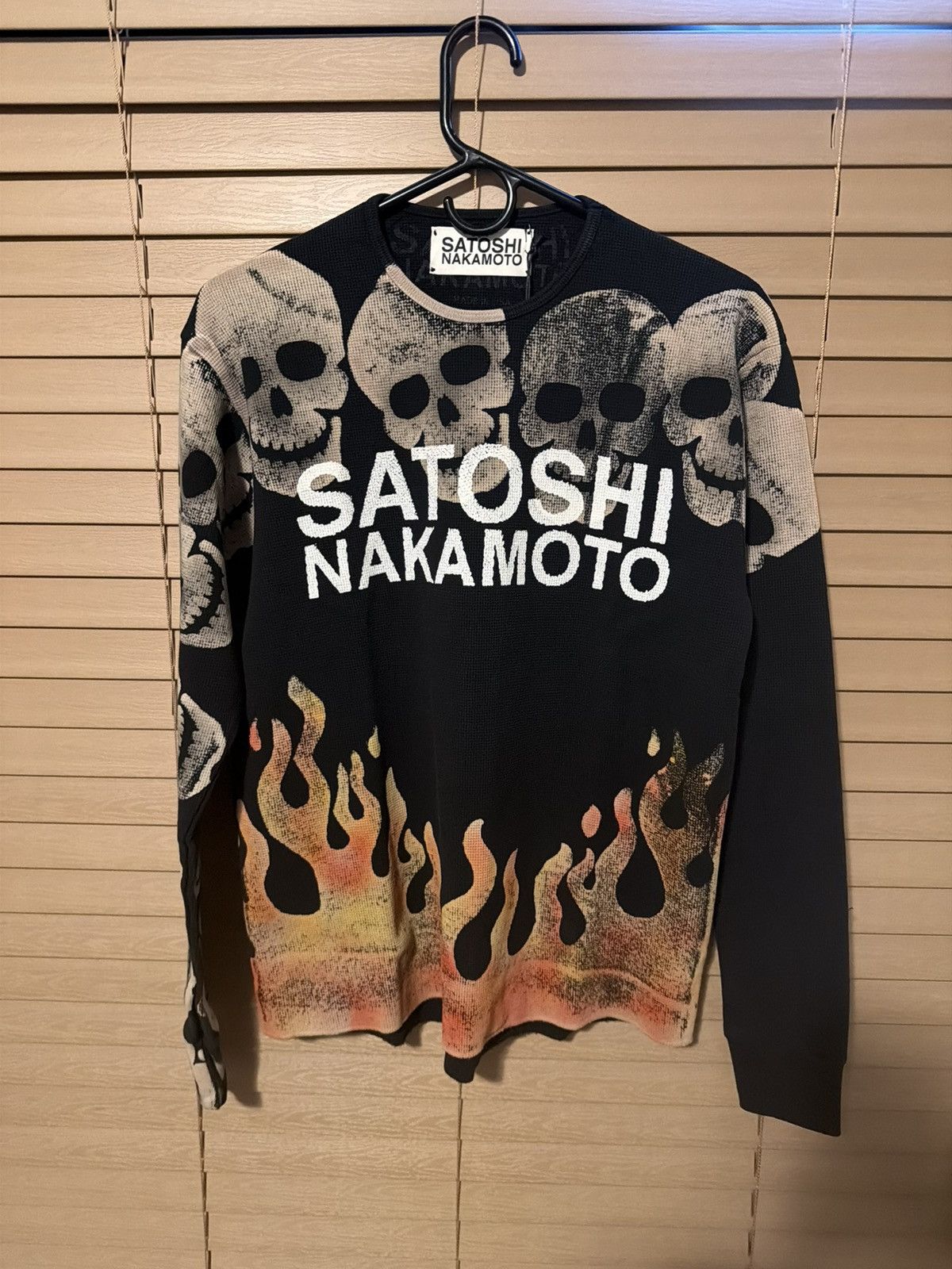 Satoshi Nakamoto Satoshi Nakamoto “Lost Boys” Thermal size Medium Size US M / EU 48-50 / 2 - 9 Thumbnail