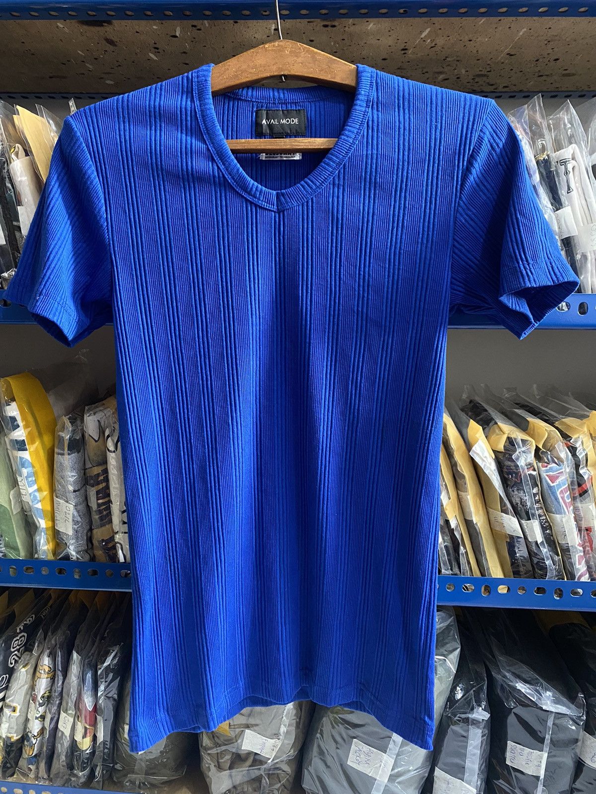 Japanese Brand AVAIL MODE TSHIRT Size US S / EU 44-46 / 1 - 1 Thumbnail