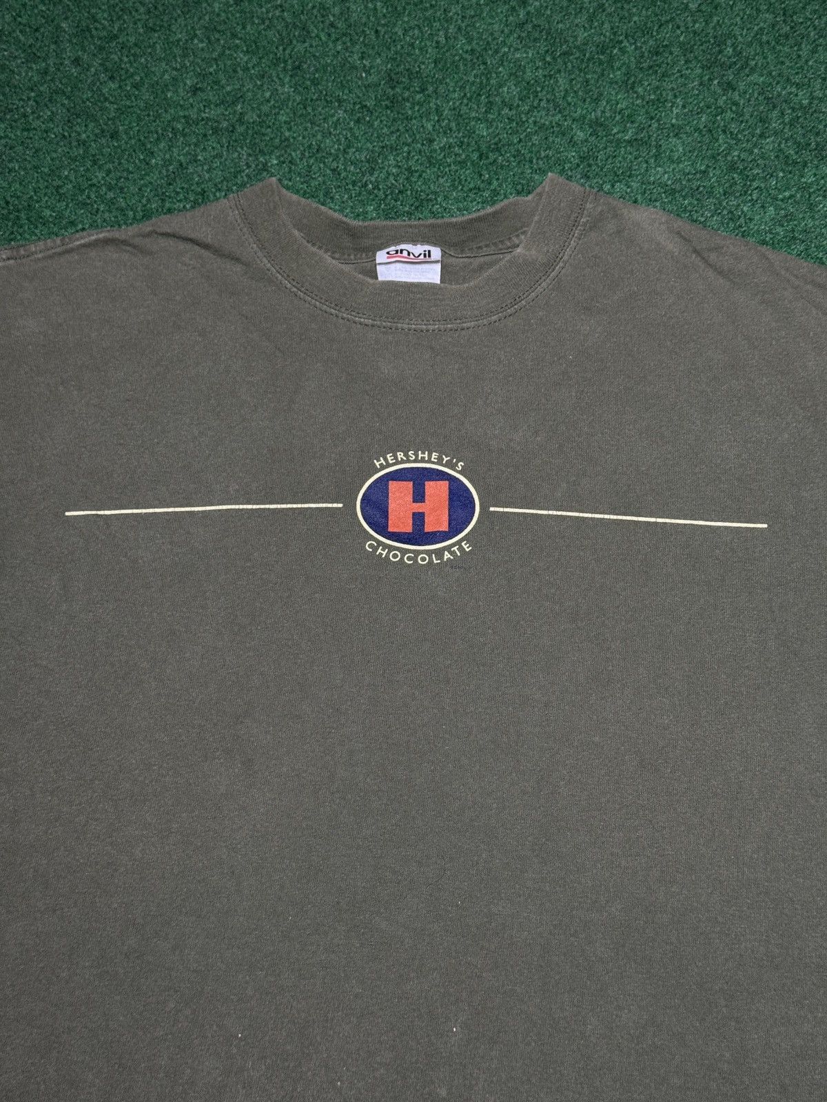 Vintage Vintage 90s Hershey Chocolate Lrg T Shirt Size US L / EU 52-54 / 3 - 2 Thumbnail