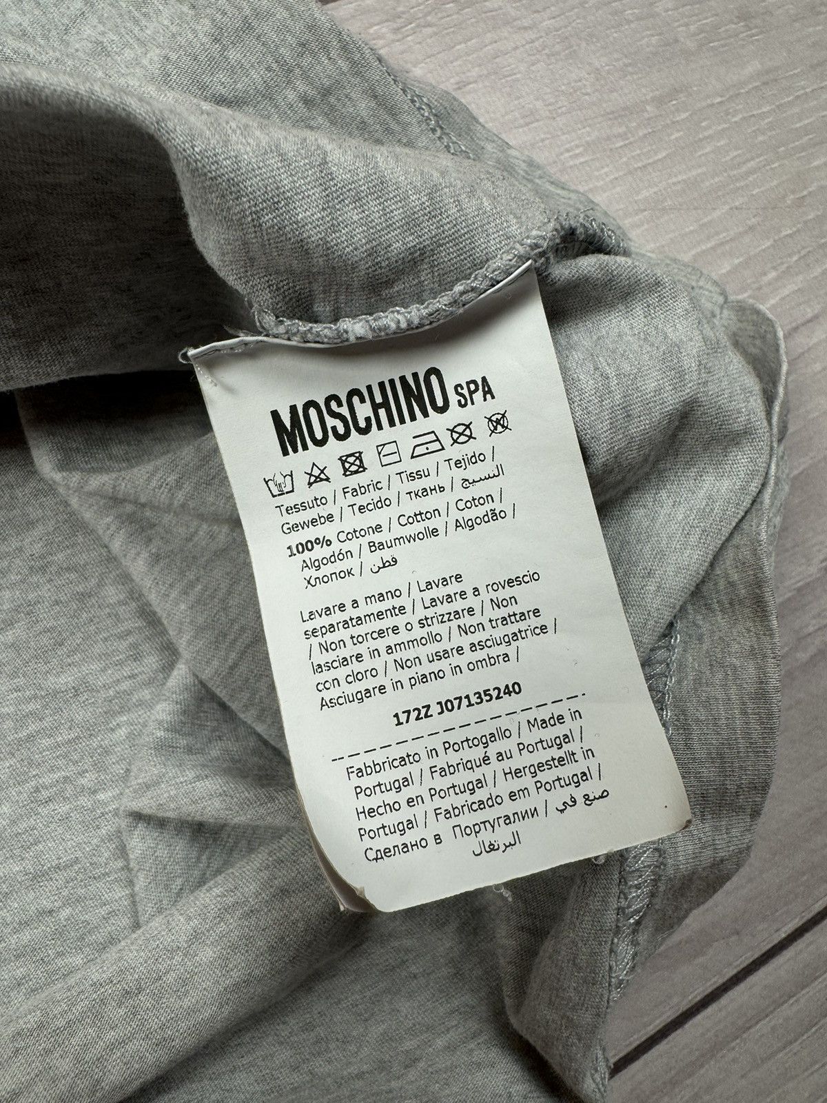 Moschino Moschino Couture Milano Big Logo T shirt Size US XL / EU 56 / 4 - 9 Thumbnail