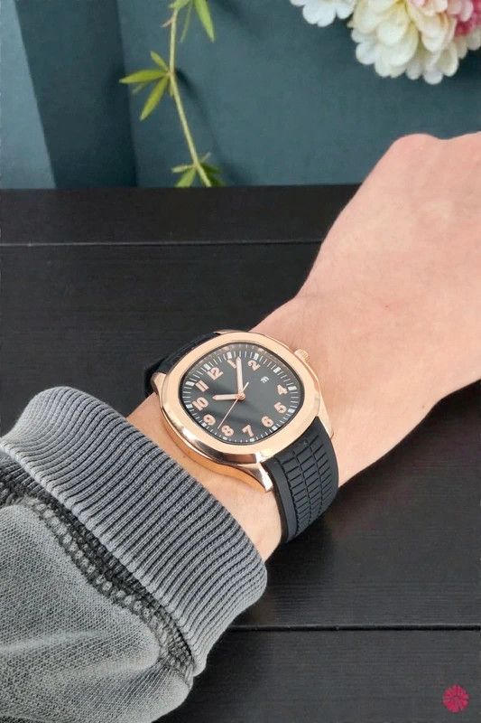 Other Rose Gold Aquanaut Sport Watch 42mm Quartz Silicone Strap Size 42 - 10 Thumbnail
