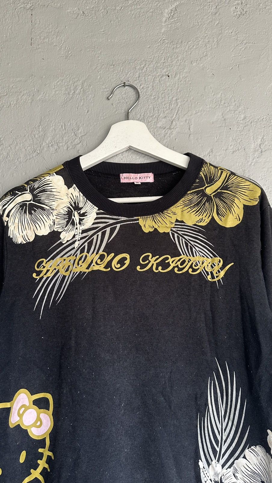Japanese Brand Hello ketty flower souvenirs crewneck Size US M / EU 48-50 / 2 - 4 Thumbnail