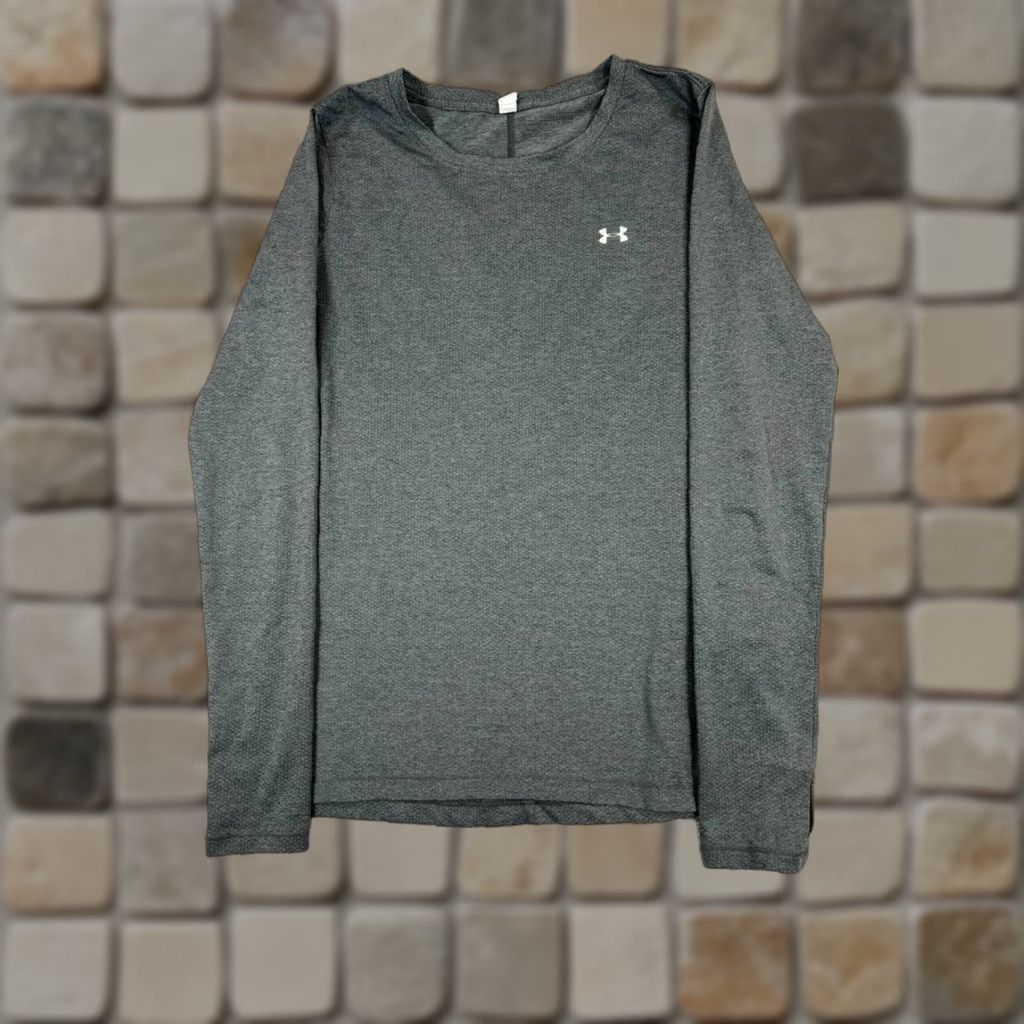 Under Armour Under Armour Shirt Womens Small Gray Heatgear Pullover Running Size S / US 4 / IT 40 - 1 Thumbnail