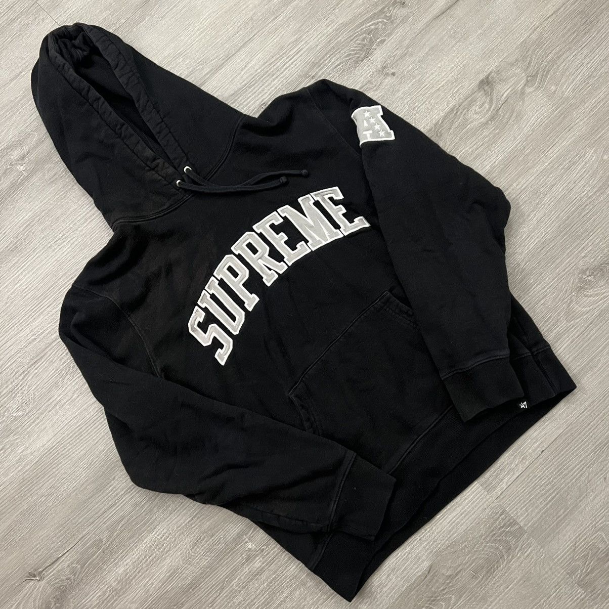 Supreme Raiders Hoodie | Grailed