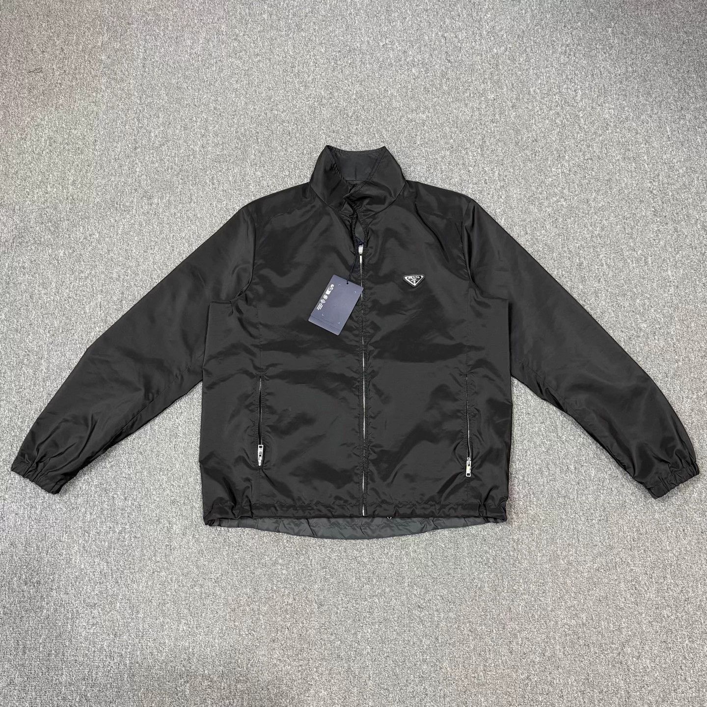 Prada Prada double-faced chest triangle logo black nylon jacket 58 Size US XXL / EU 58 / 5 - 1 Thumbnail