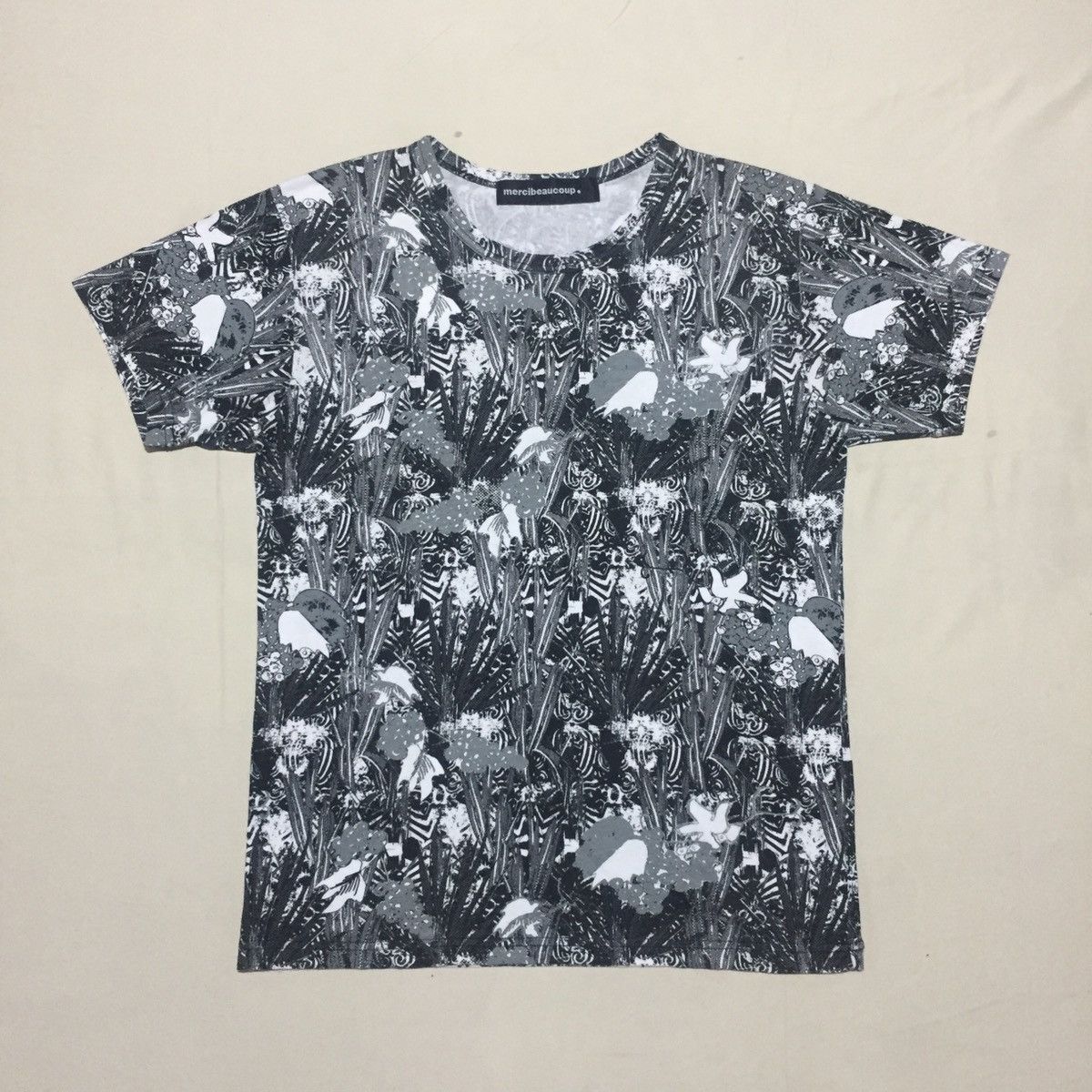 Issey Miyake Vintage Mercibeaucoup Issey Miyake Full Print T-Shirts Size M / US 6-8 / IT 42-44 - 1 Thumbnail