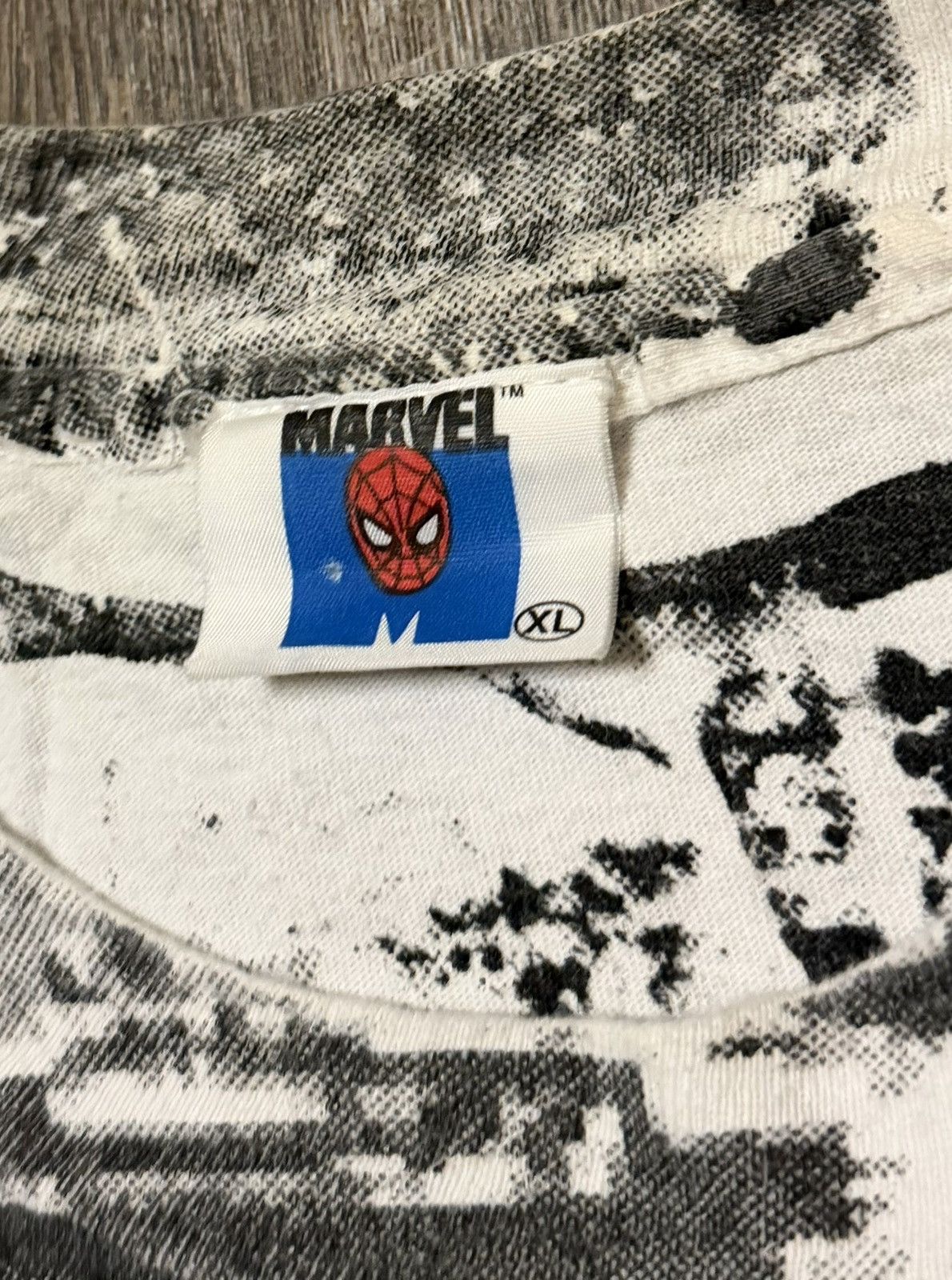 Marvel Comics Vintage Marvel Spiderman City AOP Shirt size XL 1991 Size US XL / EU 56 / 4 - 6 Thumbnail