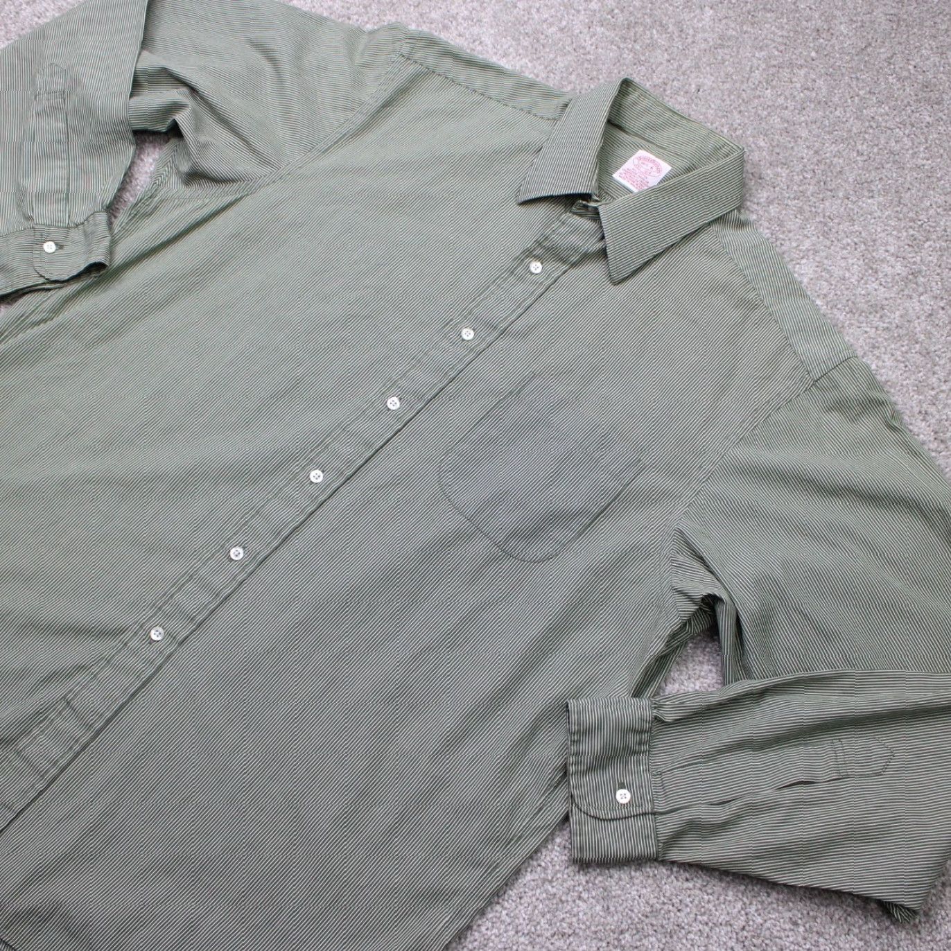 Brooks Brothers Brooks Brothers Dress Shirt Mens 16.5 6 Green/White Cotton Long Sleeve Button-Down Collared Non-Iron 100% Cotton Regular Fit Shirt Mens Size 46R - 4 Thumbnail