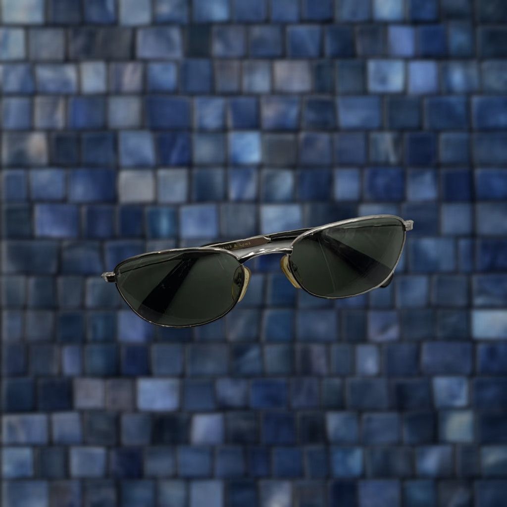 Vintage VINTAGE Ray-Ban Sunglasses W2703 Metal Frame Unisex Adults Silver Sunglasses Mens Womens 90s? (But must avoid adding extra info). Size ONE SIZE - 1 Thumbnail