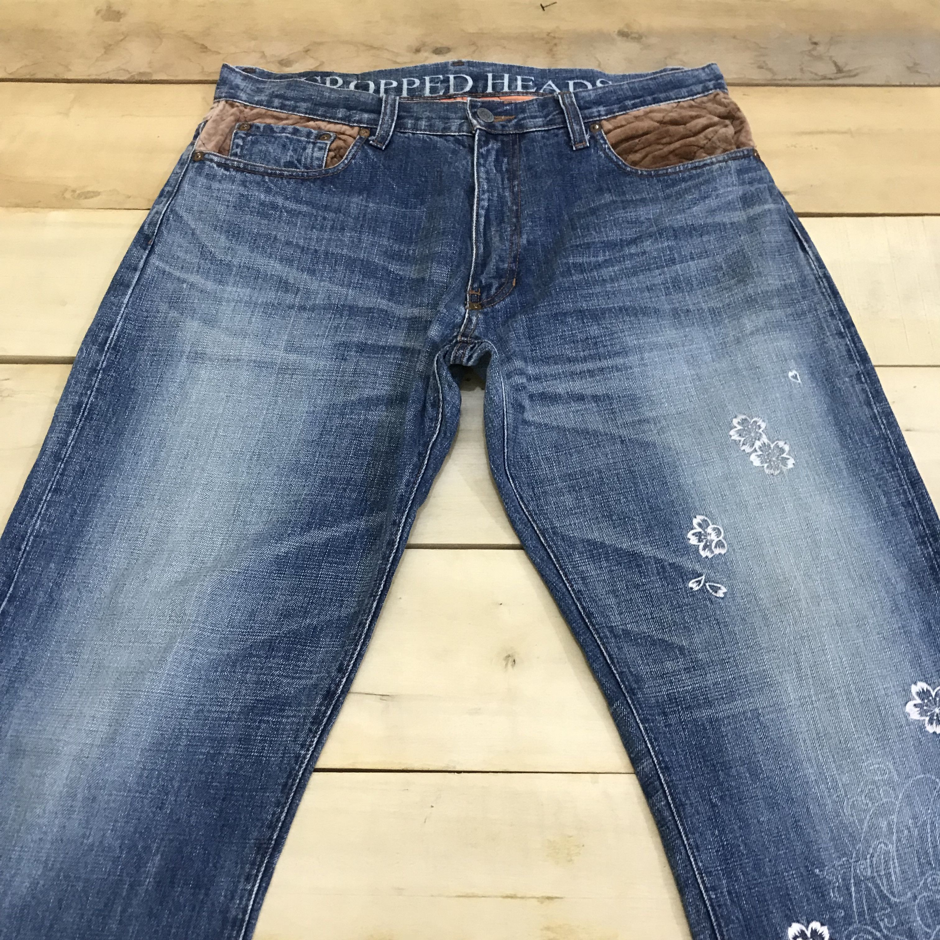 Japanese Brand X168 JAPAN CROPPED HEADS PAINTED SAKURA X KOI DENIM Size US 36 / EU 52 - 2 Thumbnail
