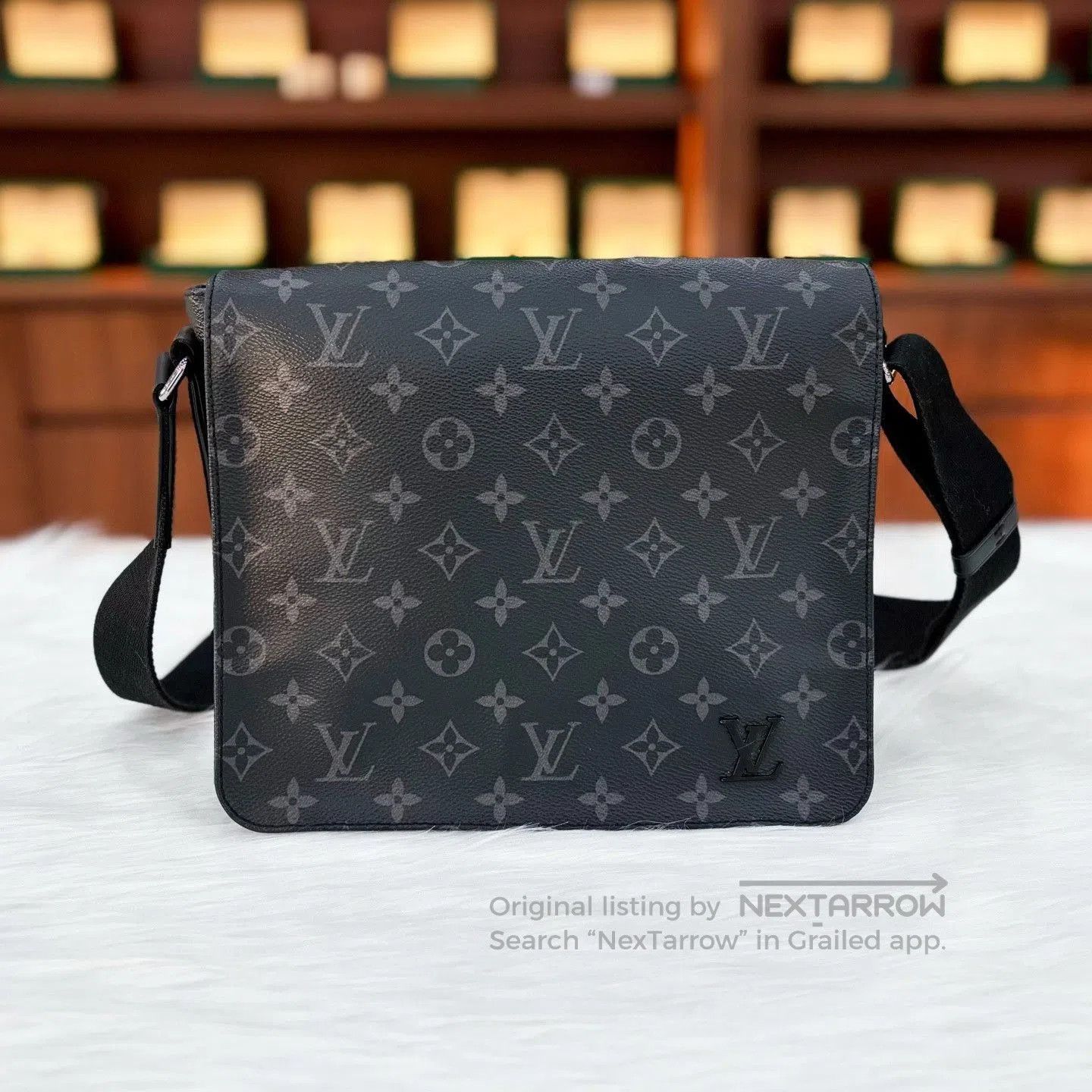 Louis Vuitton LV Black Monogram Crossbody Bag. Size ONE SIZE - 1 Thumbnail