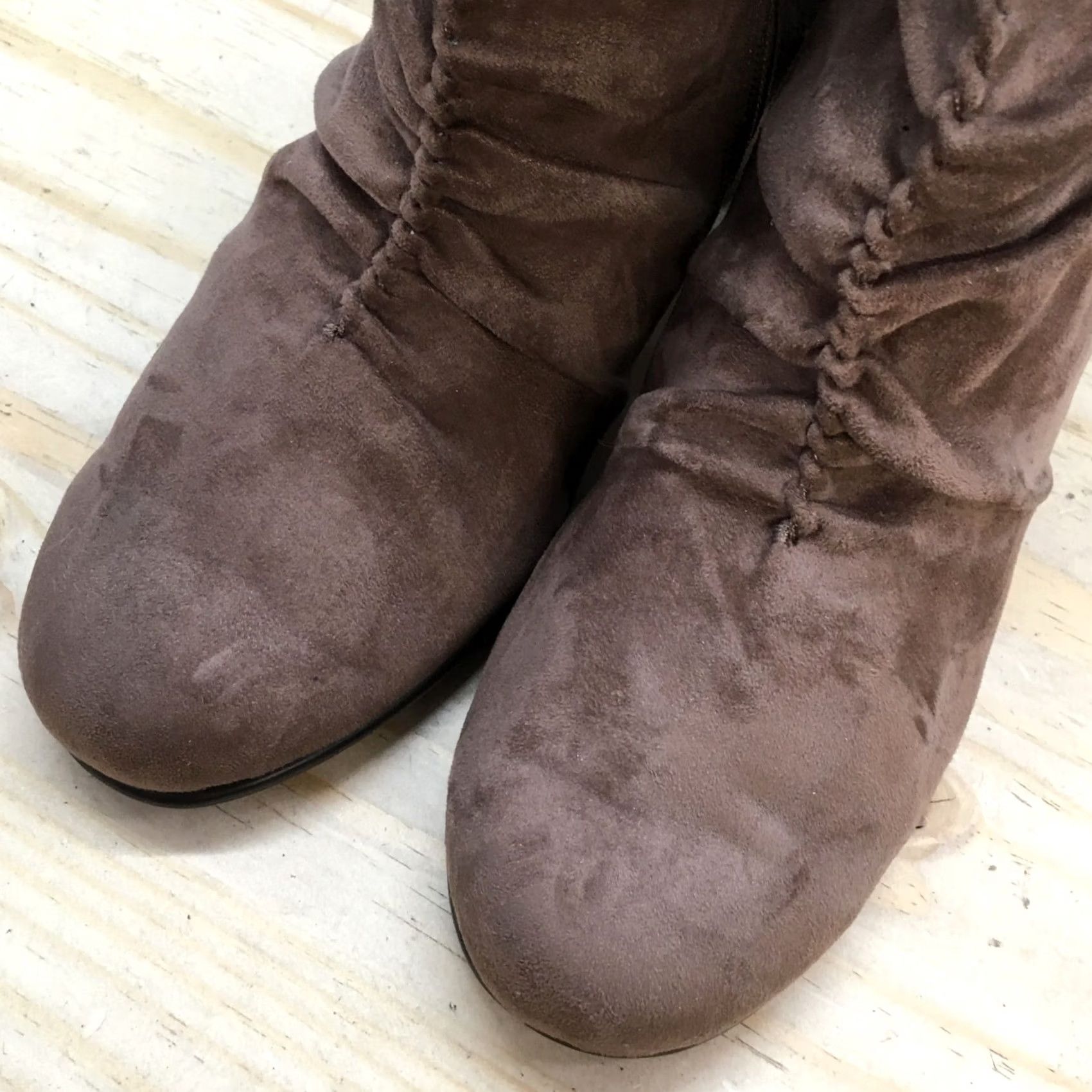 Vintage Aerosoles Boots Womens 9.5 M Ankle Bootie Brown Fabric Cone Heels Zip Size US 10 / IT 40 - 4 Thumbnail
