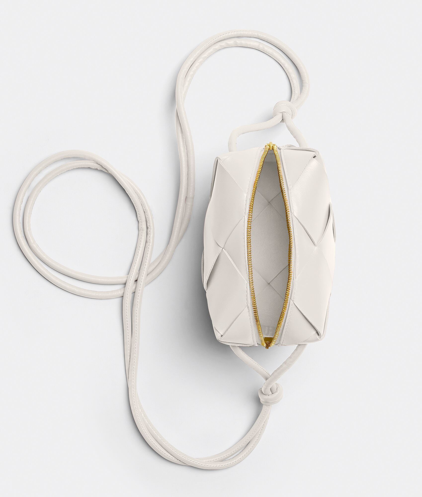 Bottega Veneta o1n1vont0325 Size: OS / Cassette Bag in White Size ONE SIZE - 3 Thumbnail