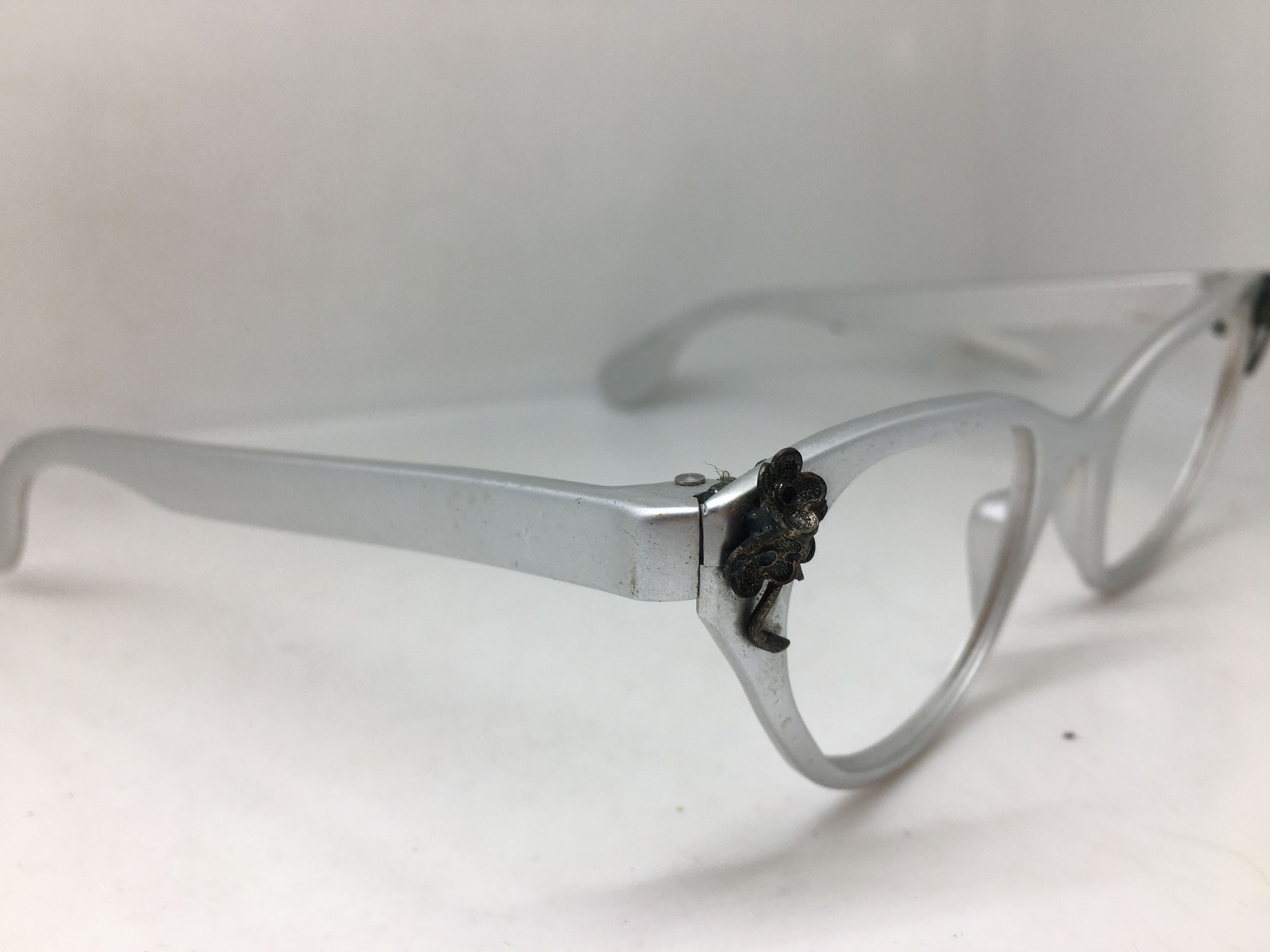 Vintage Vintage 50s TURA Woman Aluminum Cateye Eyeglasses Frame Size ONE SIZE - 2 Thumbnail