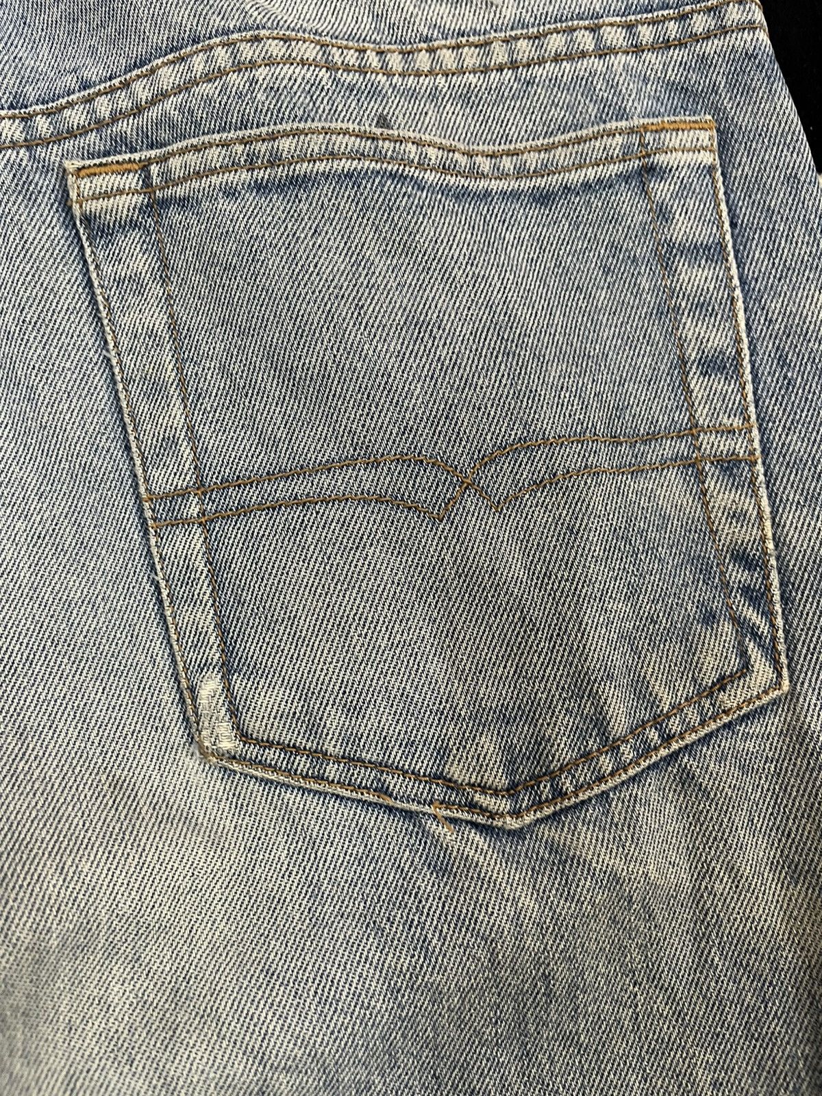 Japanese Brand Vintage Blue Chaser Baggy Mudwash Denim Size US 33 - 8 Thumbnail