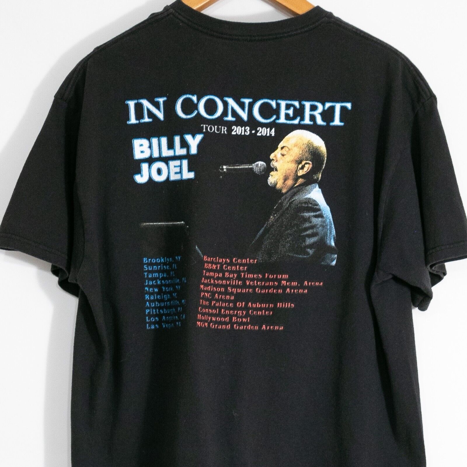 Vintage Billy Joel in Concert T Shirt XL Distressed 2014 Tour Black Size US XL / EU 56 / 4 - 6 Thumbnail