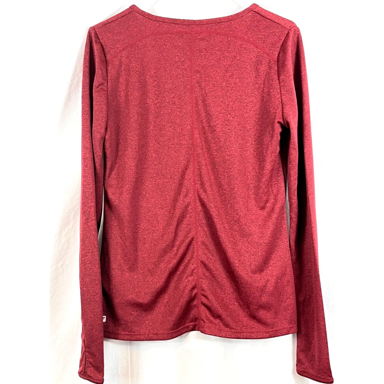 Fabletics Fabletics Burgundy Workout Shirt Long Sleeve V Neck Thumb Holes Top Women Size Medium 8 Gym Yoga Workout 134638 Size M / US 6-8 / IT 42-44 - 7 Thumbnail