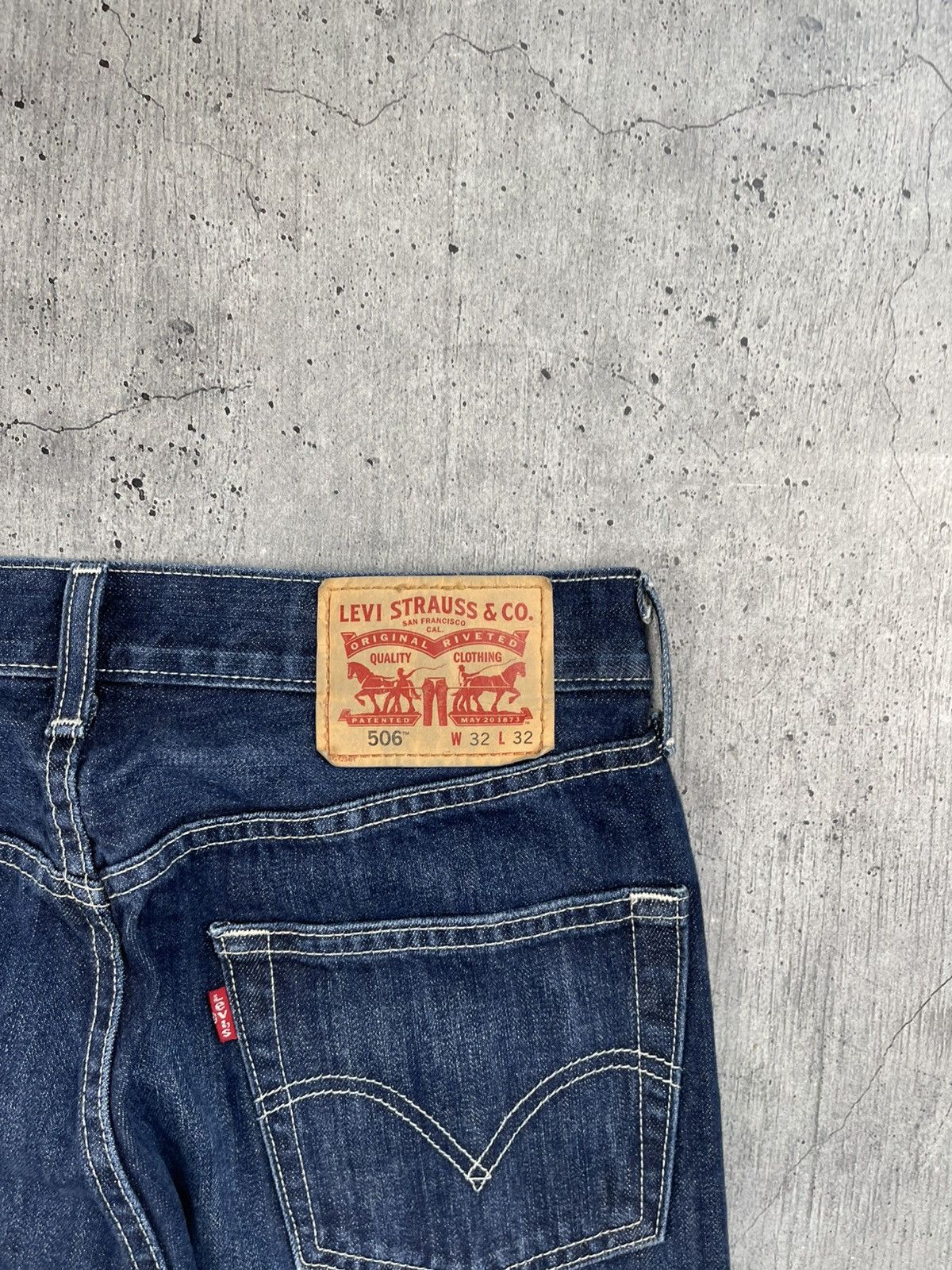 Jean × Levi's × Vintage Y2k Denim Levis 506 Jeans Vintage Y2k Man Baggy Dark Blue Size US 32 / EU 48 - 3 Thumbnail