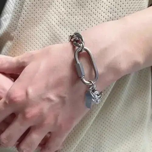 Jewelry Clip Climbing Carabiner Chain Bracelet in Silver, Men's