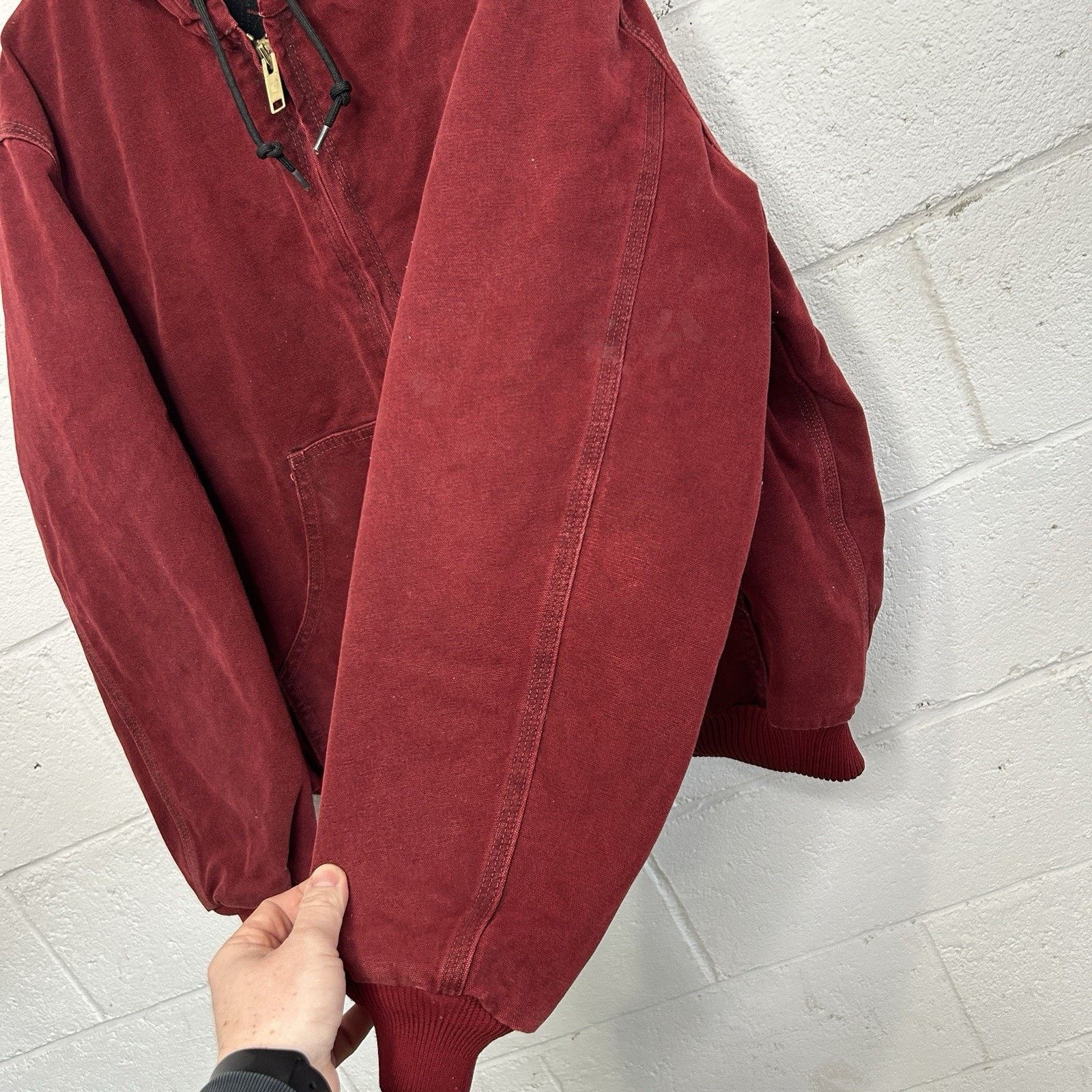 Carhartt Vintage Carhartt Hooded Active Jacket “Crimson Red” J130 CRI Size US L / EU 52-54 / 3 - 11 Thumbnail