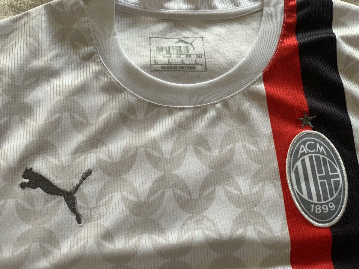 Puma MAGLIA MILAN GARA AWAY 2023/24 Size US L / EU 52-54 / 3 - 5 Thumbnail