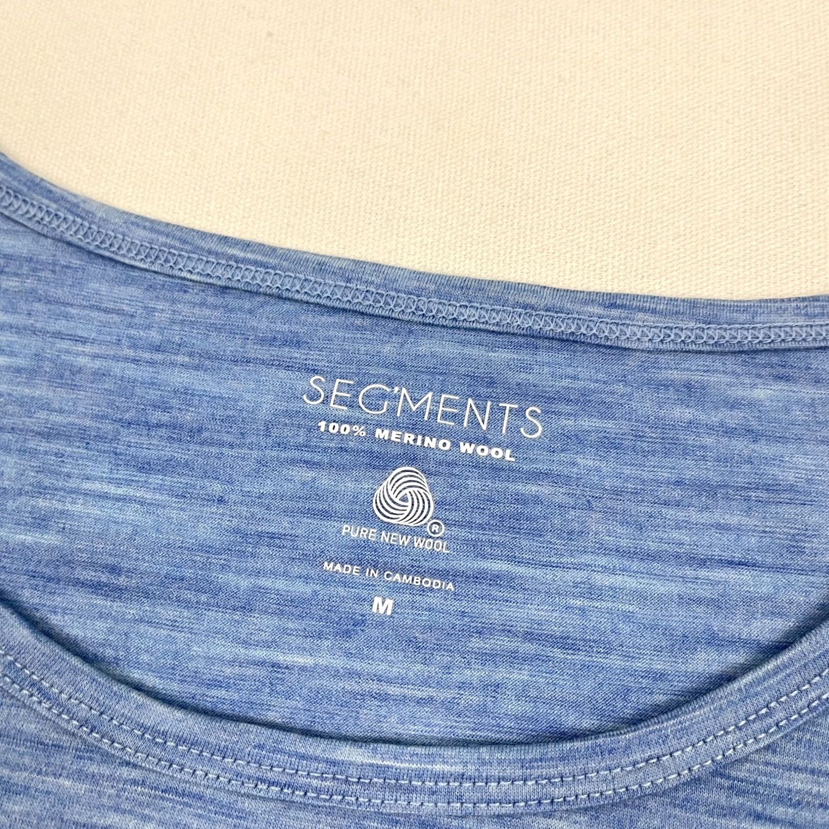 Layer 8 Seg'ments Shirt Womens M Blue 100% Merino Wool Base Layer Hiking Outdoors Shirt Womens M Blue 100% Merino Wool Base Layer Hiking Outdoors Size M / US 6-8 / IT 42-44 - 2 Thumbnail