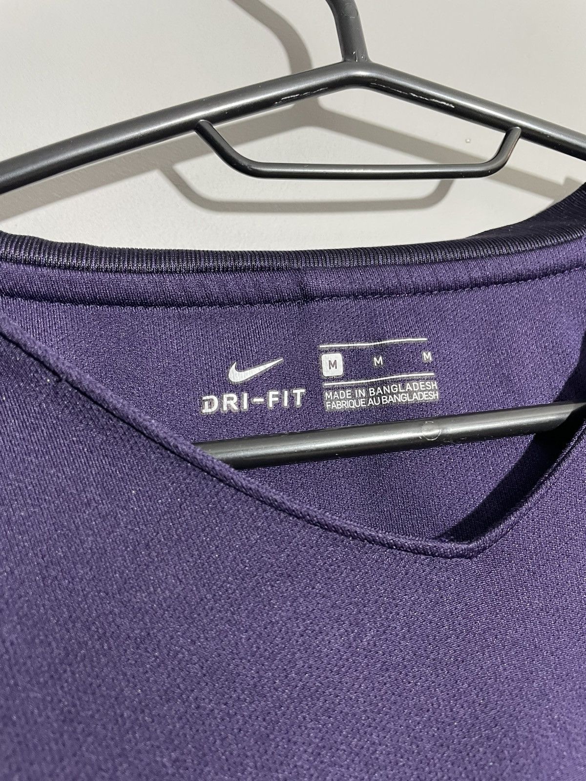 Vintage Nike FC Barcelona 2016 Training jersey size M Size US M / EU 48-50 / 2 - 5 Thumbnail