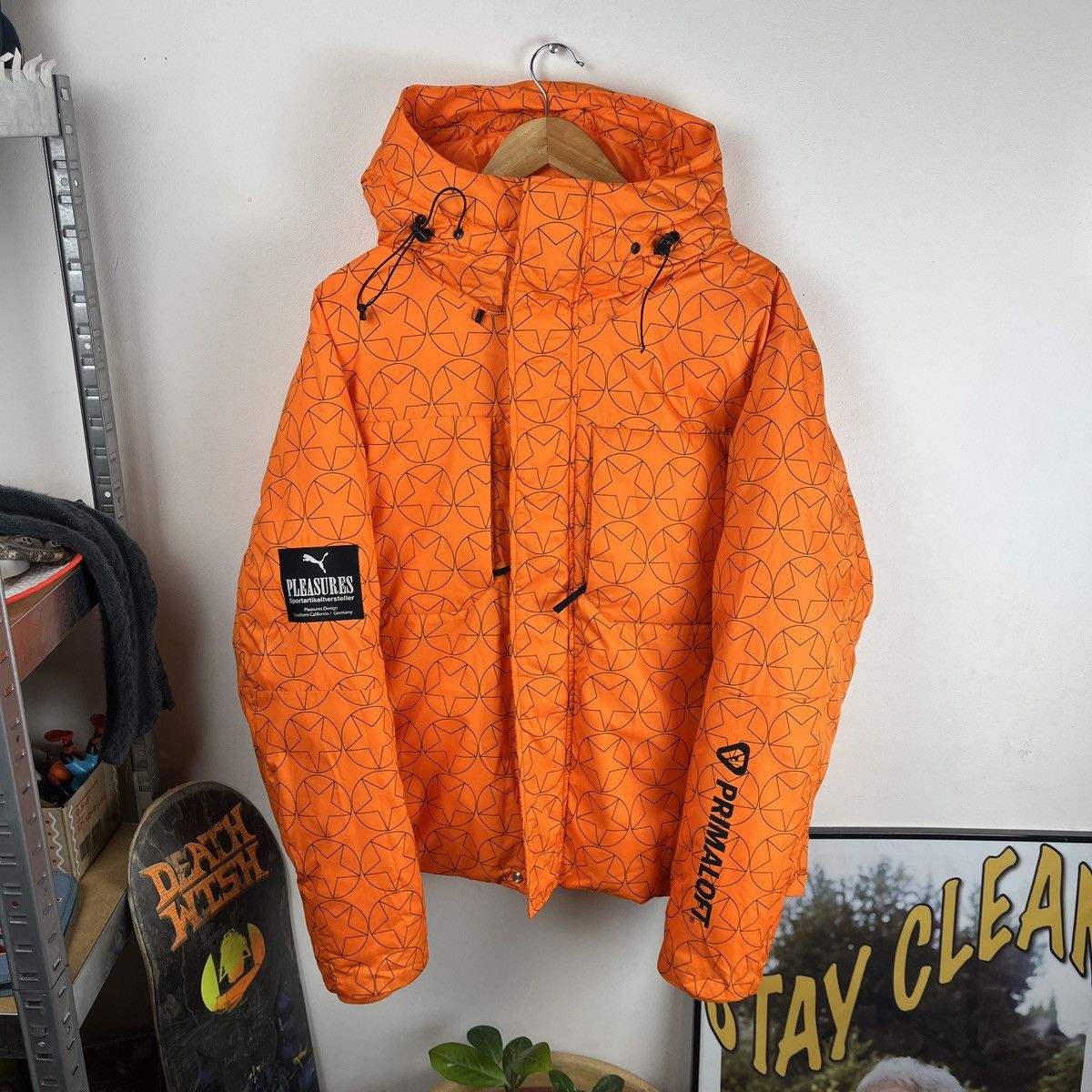 Pleasures Puma x Pleasuers Hood Jacket Primaloft Orange Star Y2K Down Size US L / EU 52-54 / 3 - 2 Thumbnail