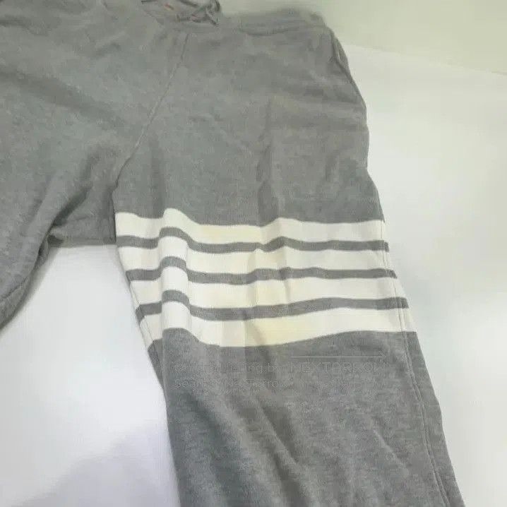 Thom Browne Thom Browne Classic Embroidered Gray Sweatpants. Size US 30 / EU 46 - 2 Thumbnail