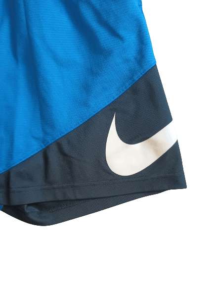 Nike Nike " big swoosh" bicolor training shorts size medium Size US 30 / EU 46 - 3 Thumbnail