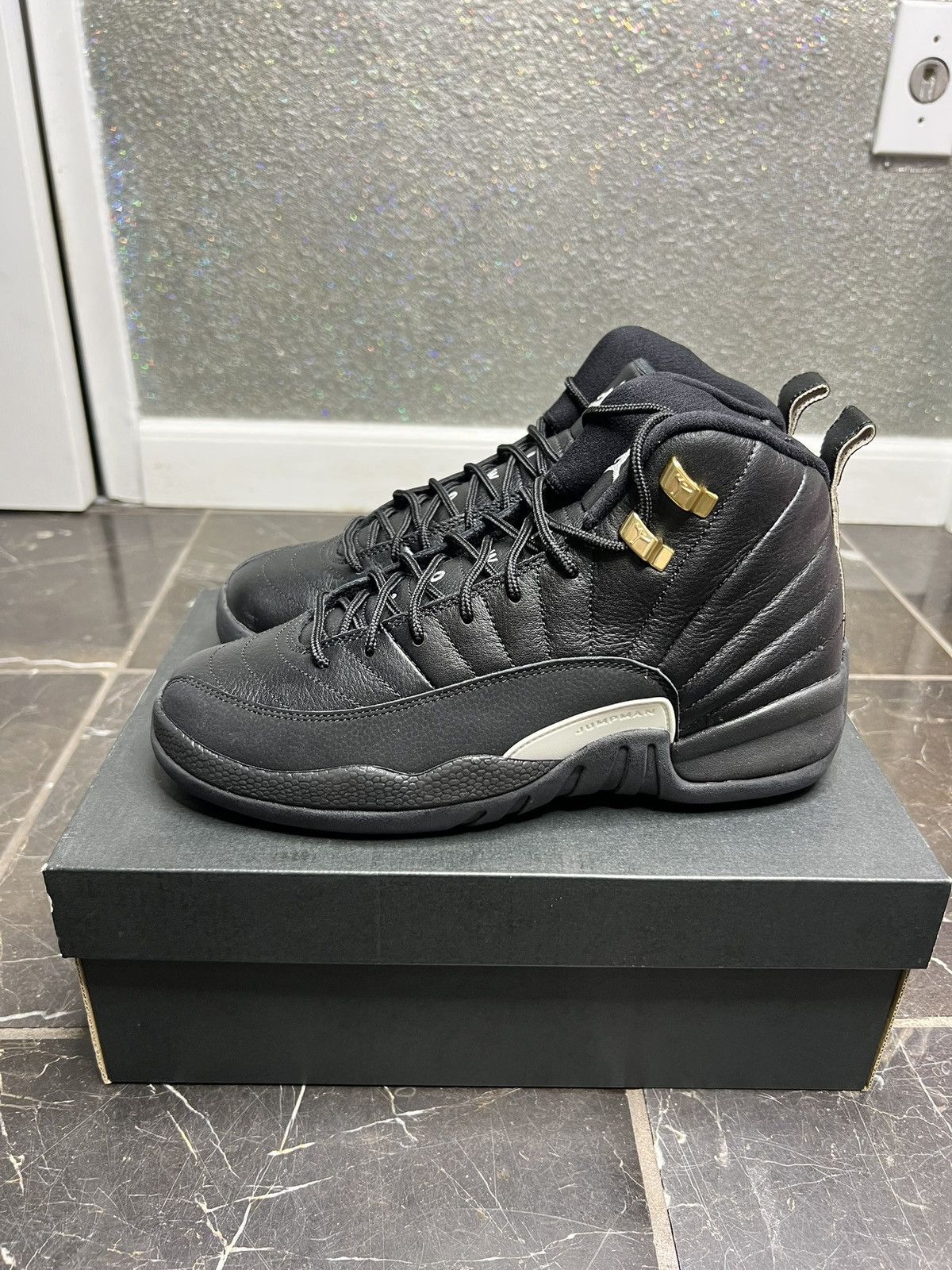 Jordan Brand Jordan Master 12s (2016) DS! GS 7Y! Size US 7 / EU 40 - 4 Thumbnail