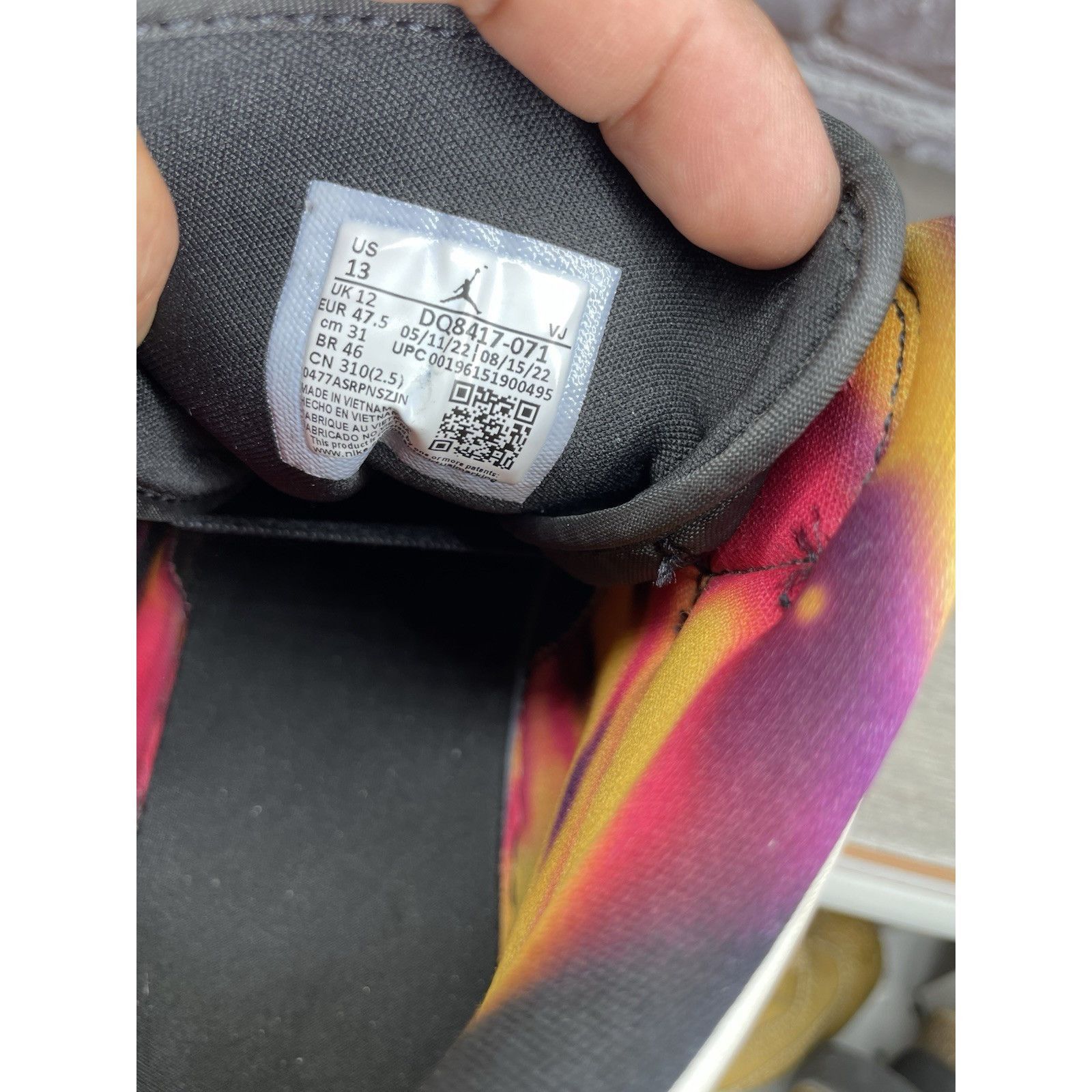 Jordan Brand Air Jordan 1 SE Mid Wear Away Taxi Basketball Shoes Men 13M Size US 13 / EU 46 - 8 Thumbnail