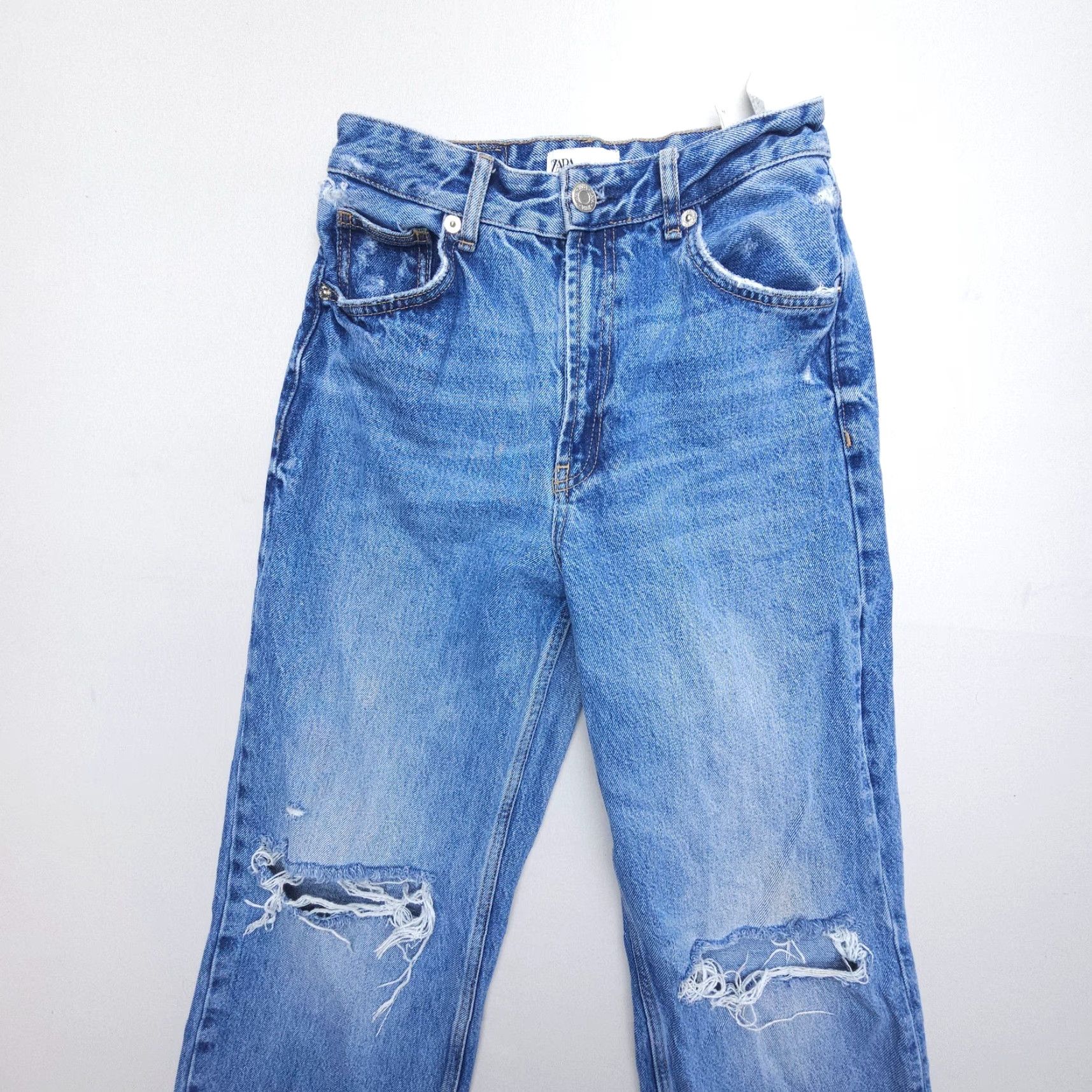 Zara Zara Jeans Women Size 4 Blue High Rise Straight Distressed Denim 5-Pocket Relaxed Fit 33in Inseam Size 27" / US 4 / IT 40 - 4 Thumbnail