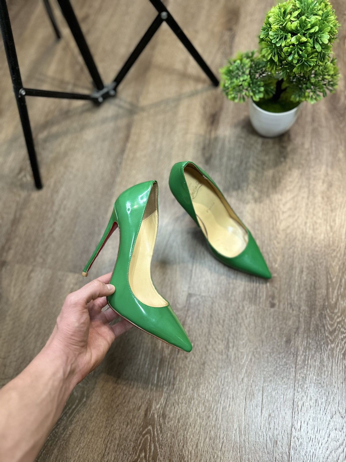 Christian Louboutin Christian Louboutin Green Patent Leather Kate Pumps Size US 6 / IT 36 - 5 Thumbnail