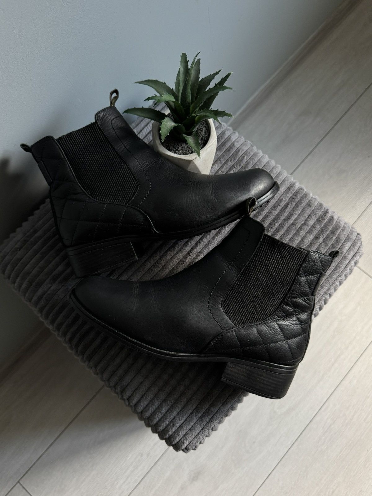 Barbour Barbour Eden Chelsea Boots Size US 9 / IT 39 - 1 Thumbnail