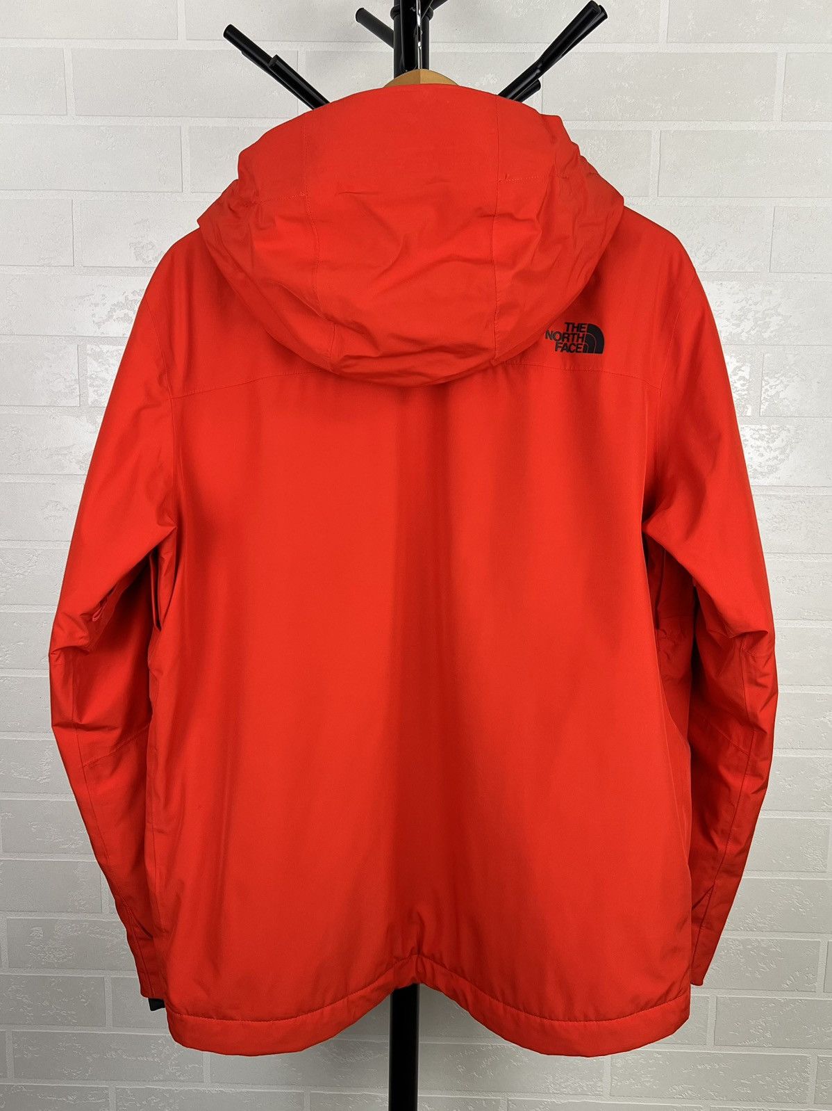 The North Face THE NORTH FACE Ski Jacket DRYVENT Insulated Logo Red Men’s Size US L / EU 52-54 / 3 - 15 Thumbnail