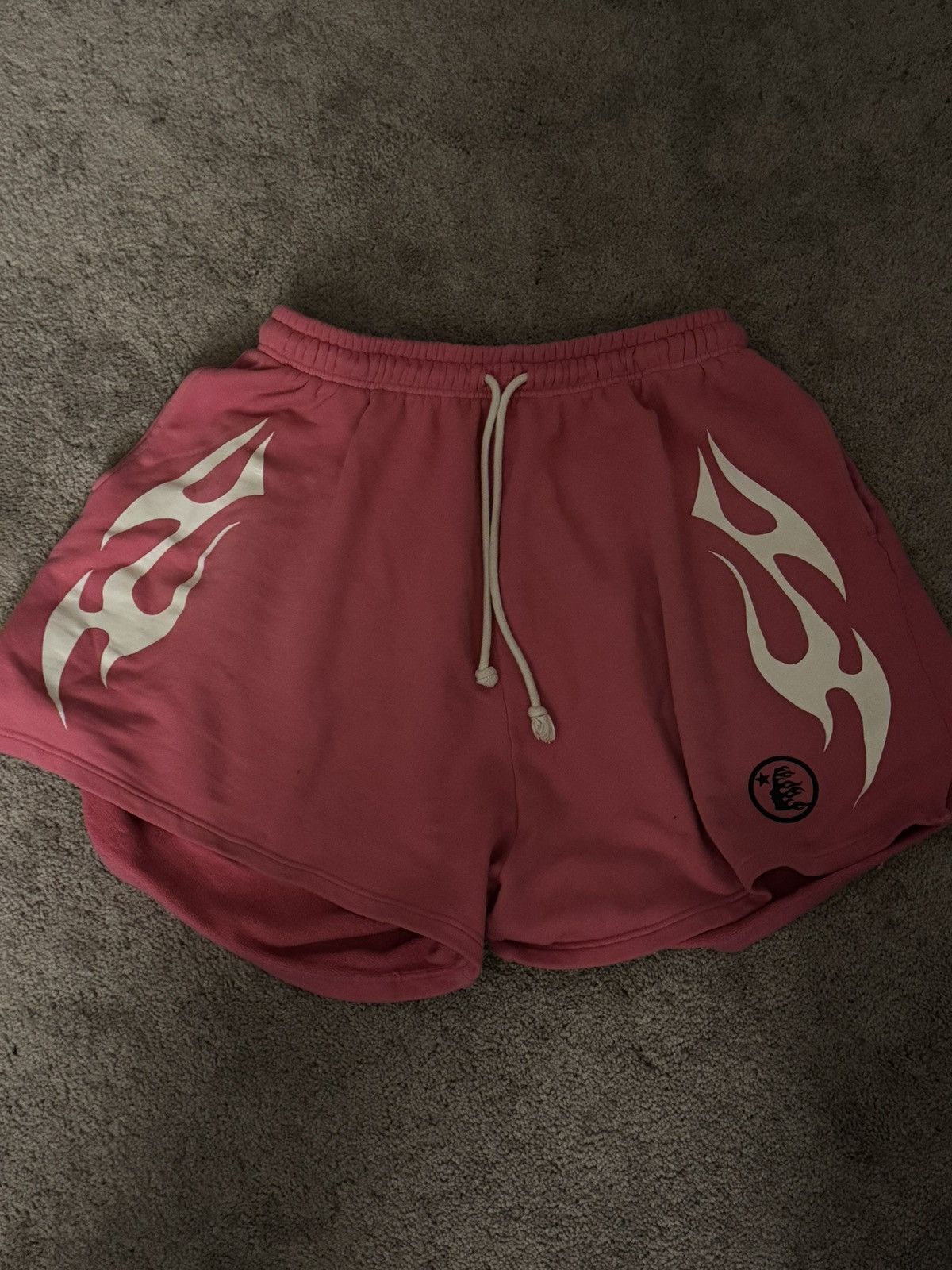 HELLSTAR Hellstar Pink Flame Sweat Shorts Size US 32 / EU 48 - 1 Thumbnail