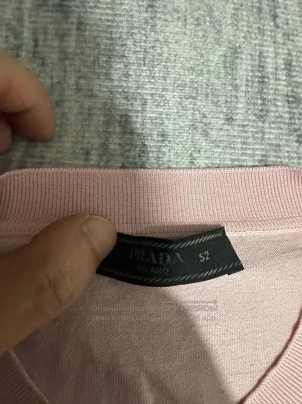 Prada Prada Pink Wool Logo Knitted Men's Sweater. Size US L / EU 52-54 / 3 - 4 Thumbnail