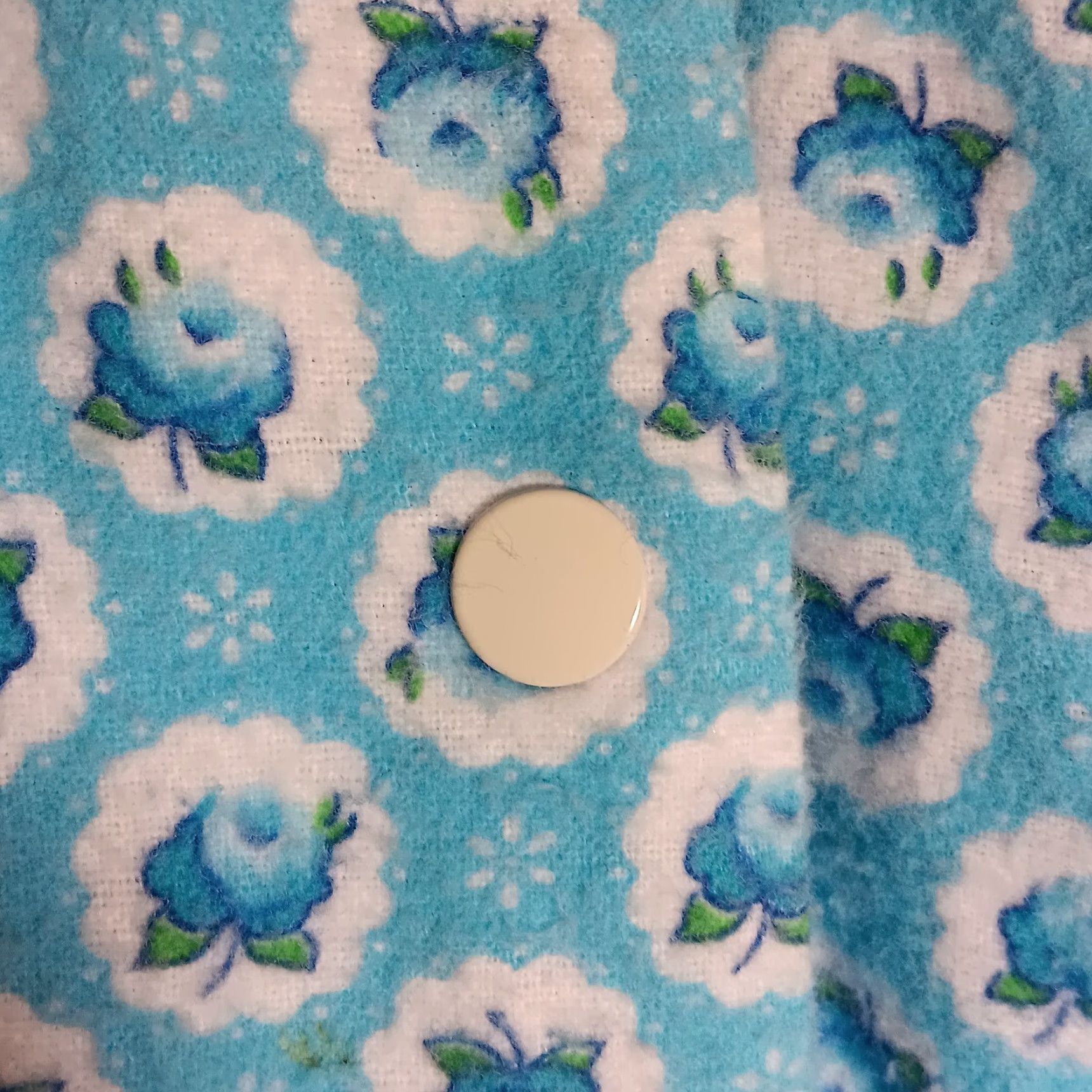 Vintage VINTAGE Dan-Ellen Gown Women's Small Blue Floral Flannel Snap Front Grannycore USA Made 39" Long Size ONE SIZE - 5 Thumbnail