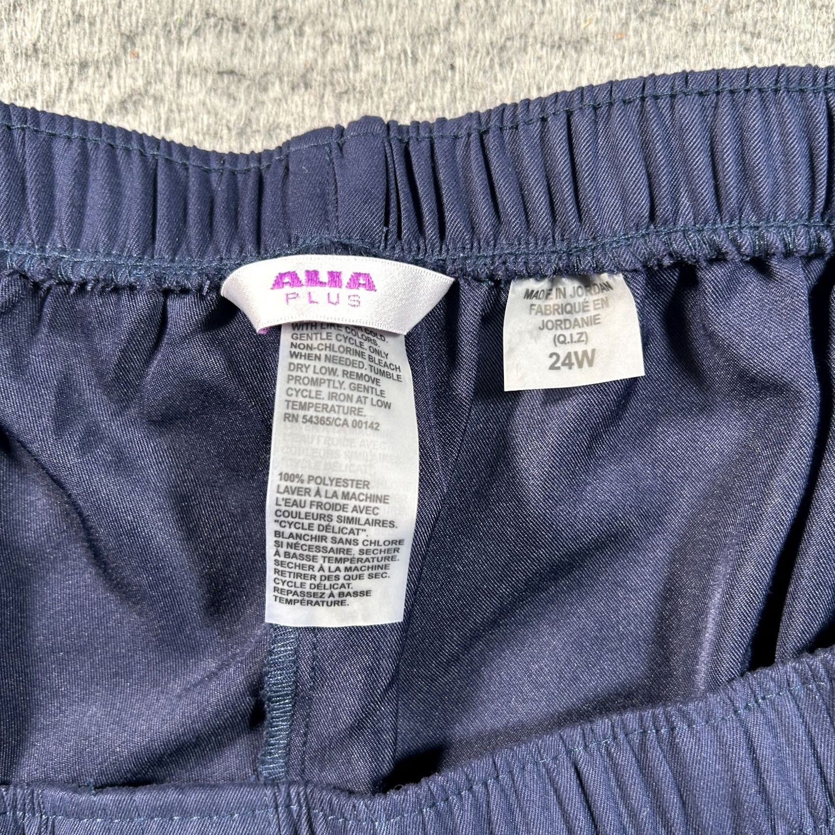 Vintage VINTAGE Alia Pants Women Plus Petite 24W Blue Microfiber Twill Straight Leg Stretch NWT Size 42" / US 20 - 3 Thumbnail