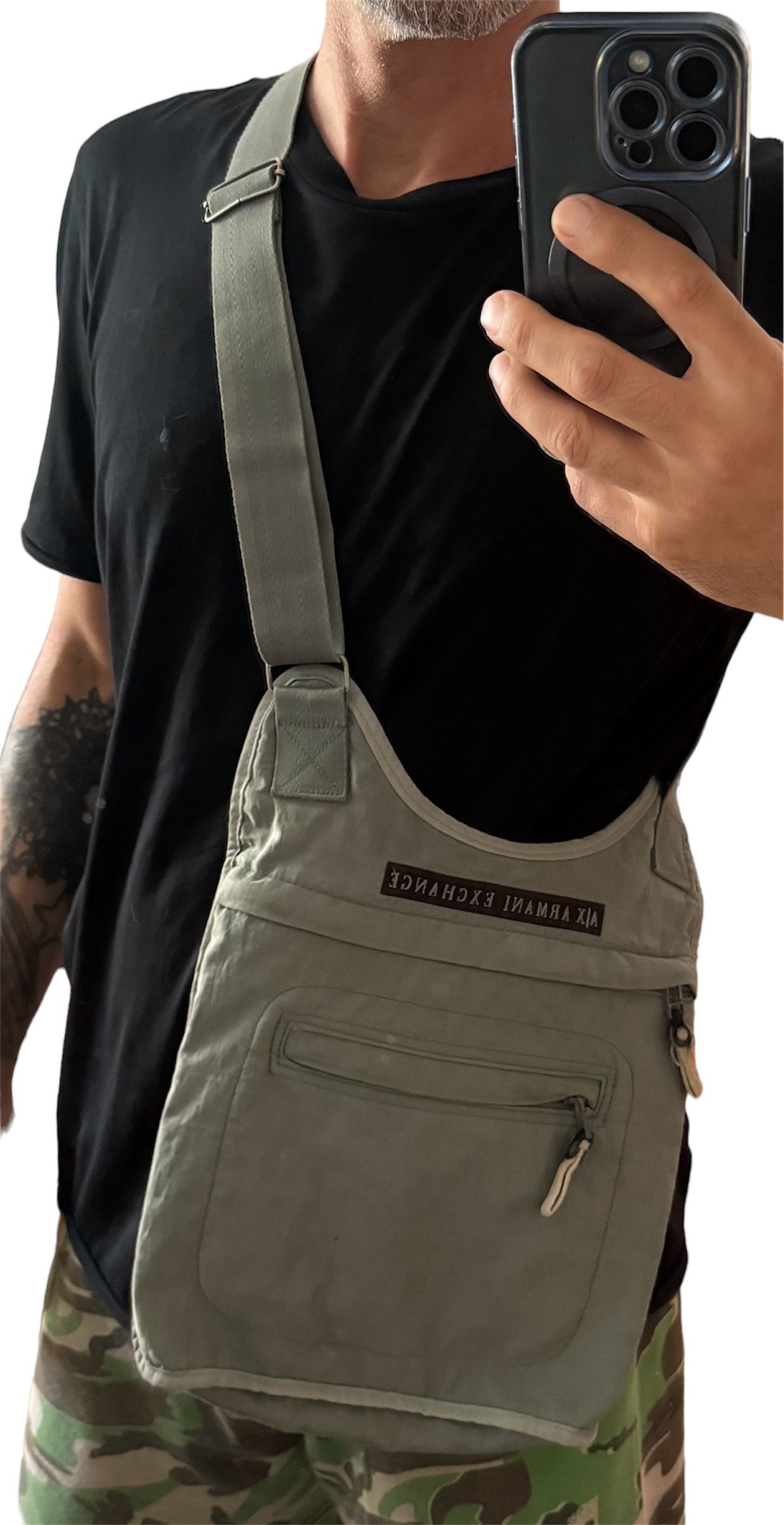 Armani Exchange ARMANI EXCHANGE Grey Nylon Crossbody Shoulder Bag Vintage Size ONE SIZE - 10 Thumbnail
