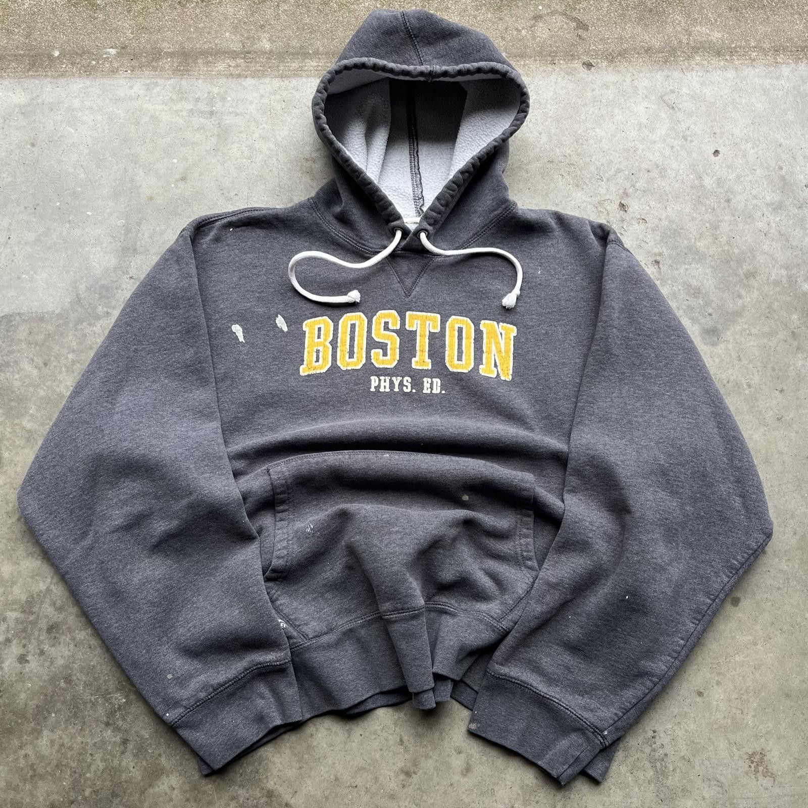 Vintage Vintage Y2K Boston Phys. Ed. Heavyweight Distressed Hoodie Size US L / EU 52-54 / 3 - 1 Thumbnail