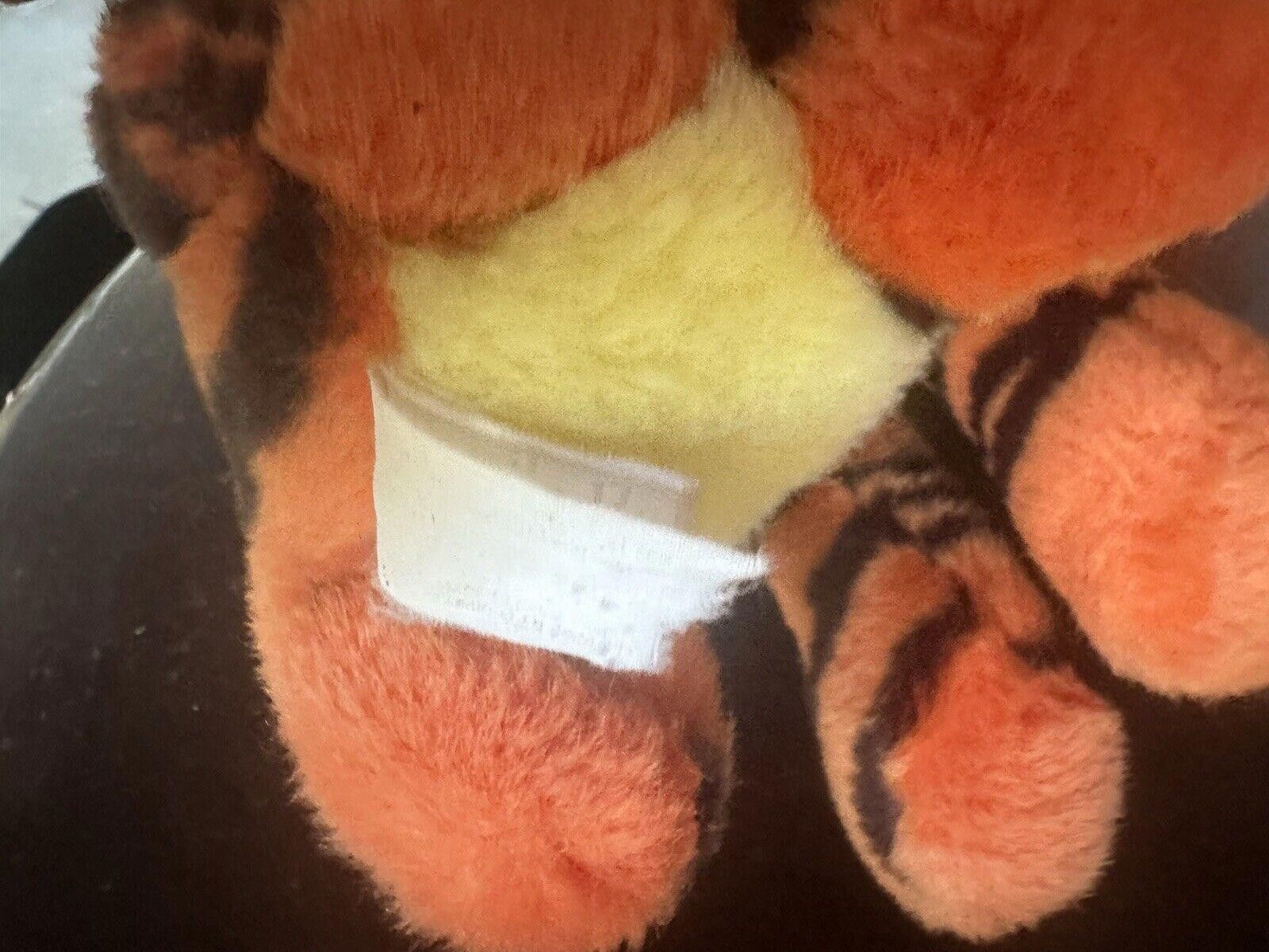 Designer Walt Disney Company Plush 9” Winnie The Pooh Tigger Size ONE SIZE - 4 Thumbnail
