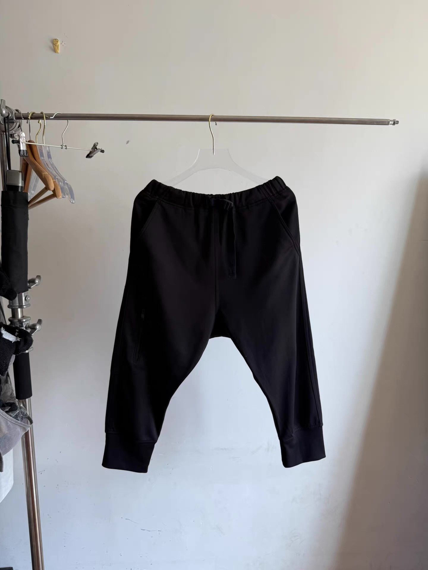 Y-3 Y-3 Cropped Track Pants Q17 Size US 32 / EU 48 - 1 Thumbnail