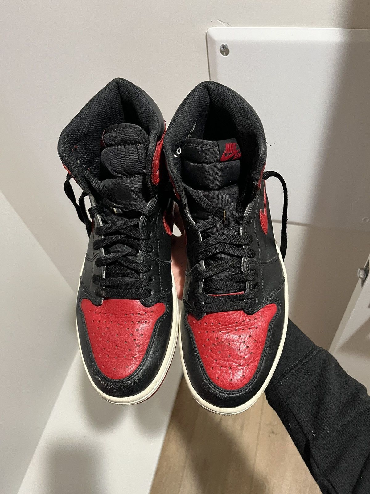Jordan Brand Jordan 1 2016 Banned Bred Size US 10 / EU 43 - 2 Thumbnail