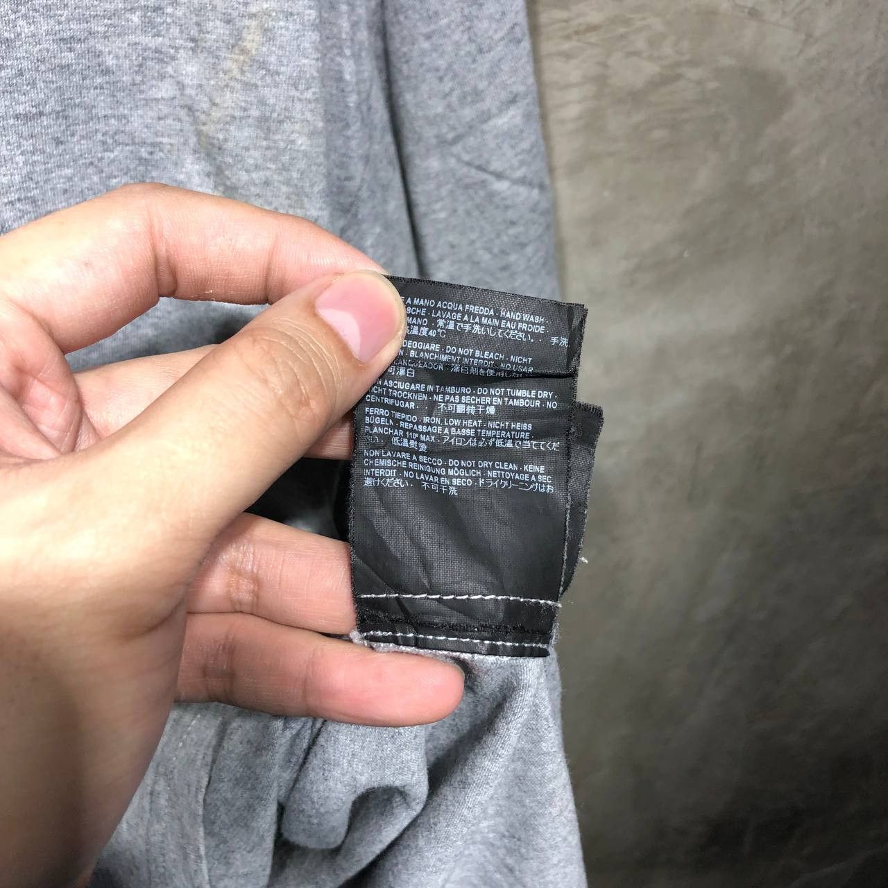 Balenciaga Balenciaga small logo tee Size US L / EU 52-54 / 3 - 12 Thumbnail