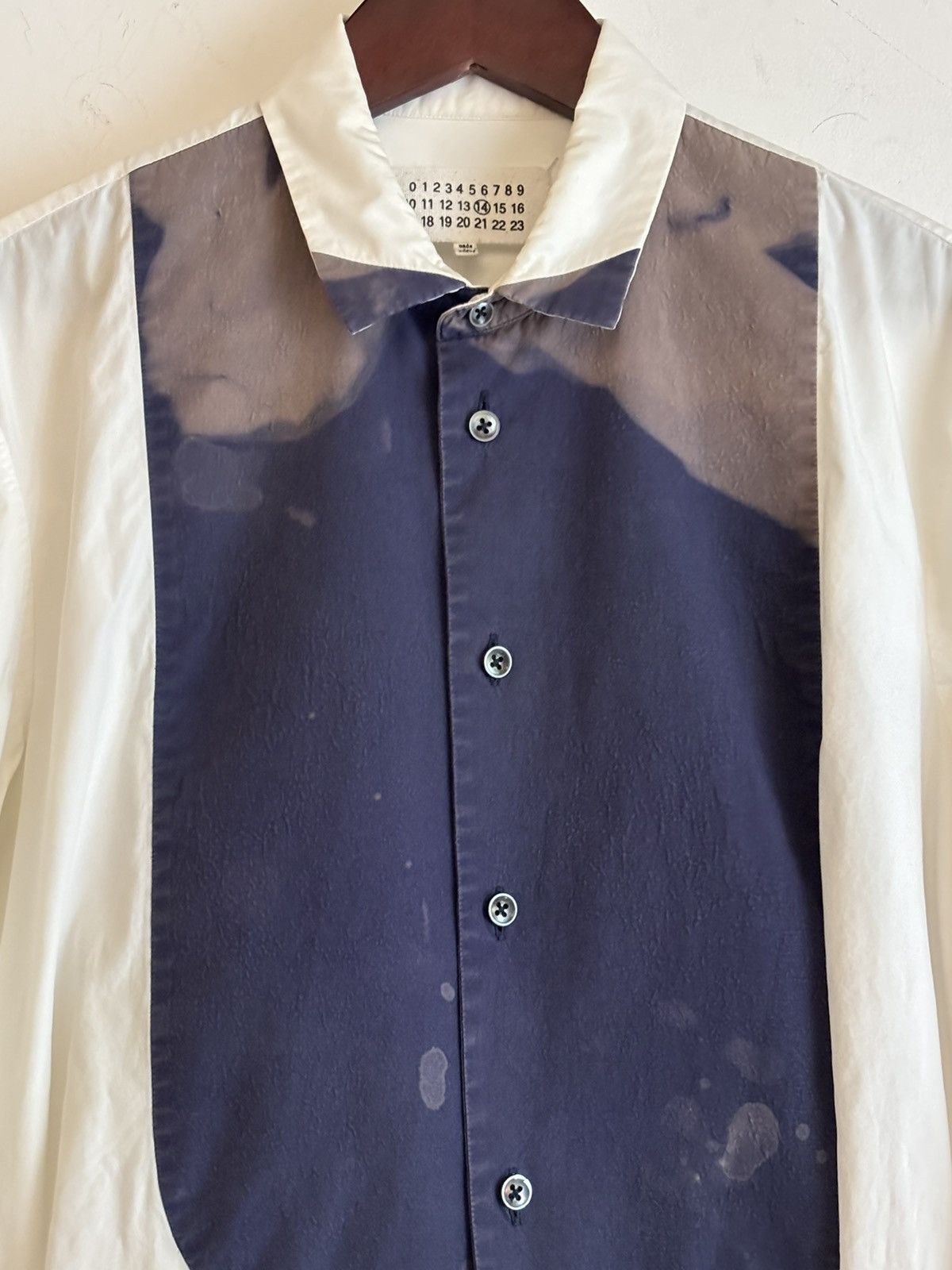 Maison Margiela Maison Martin Margiela | AW2013 Stain Trompe l'œil Shirt Size US S / EU 44-46 / 1 - 3 Thumbnail